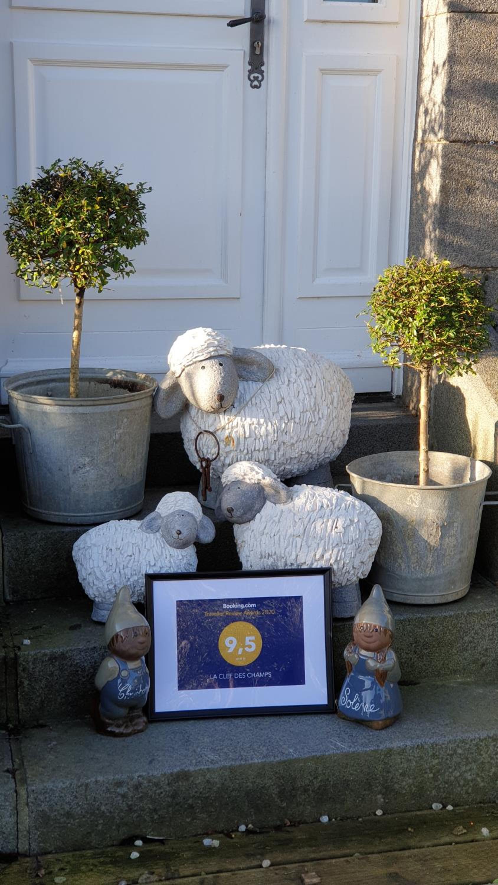 Two-Bedroom House photo 2