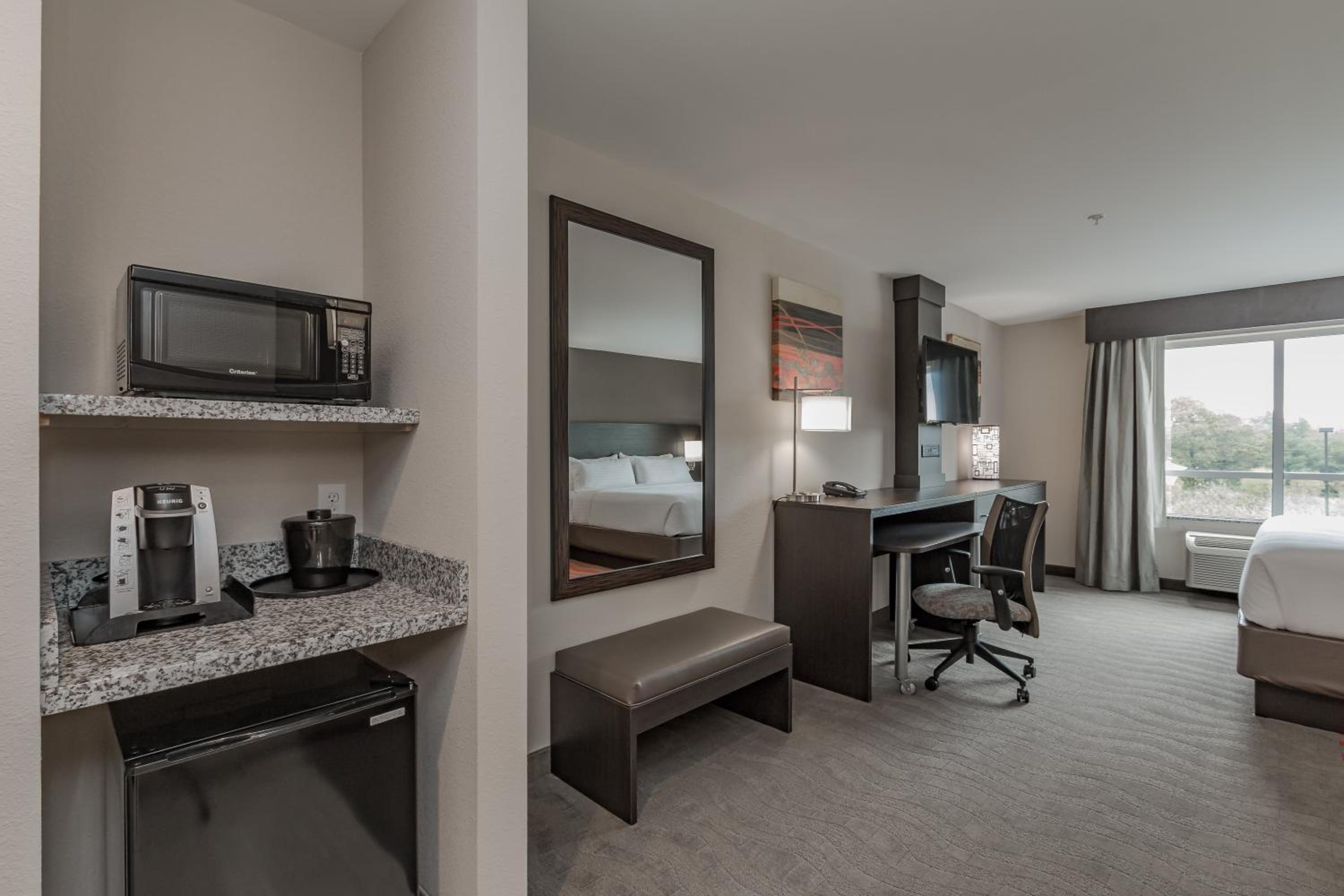 Standard Room photo 2