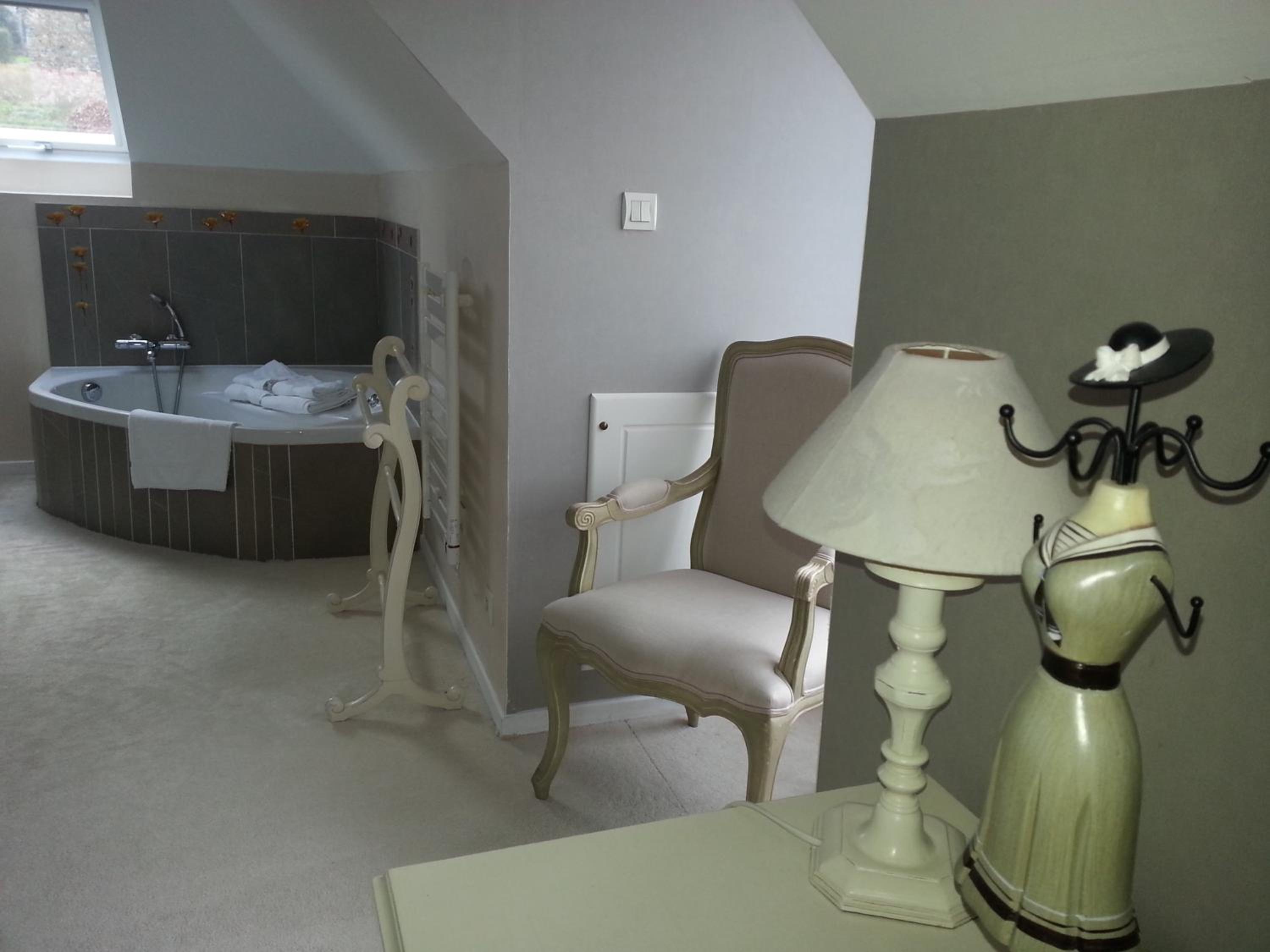 Double Room with Sea and Garden View