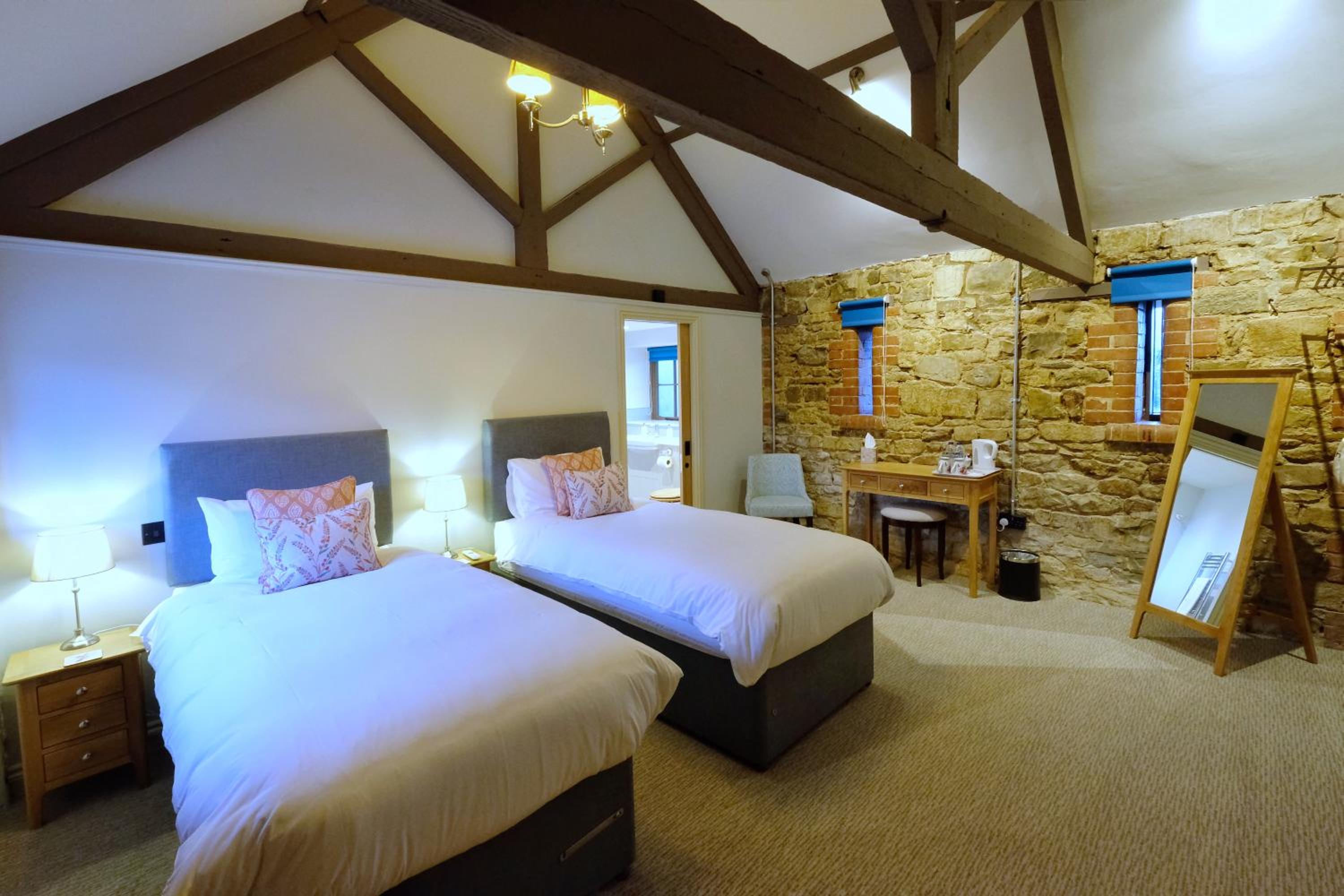 Deluxe Twin Room photo 1