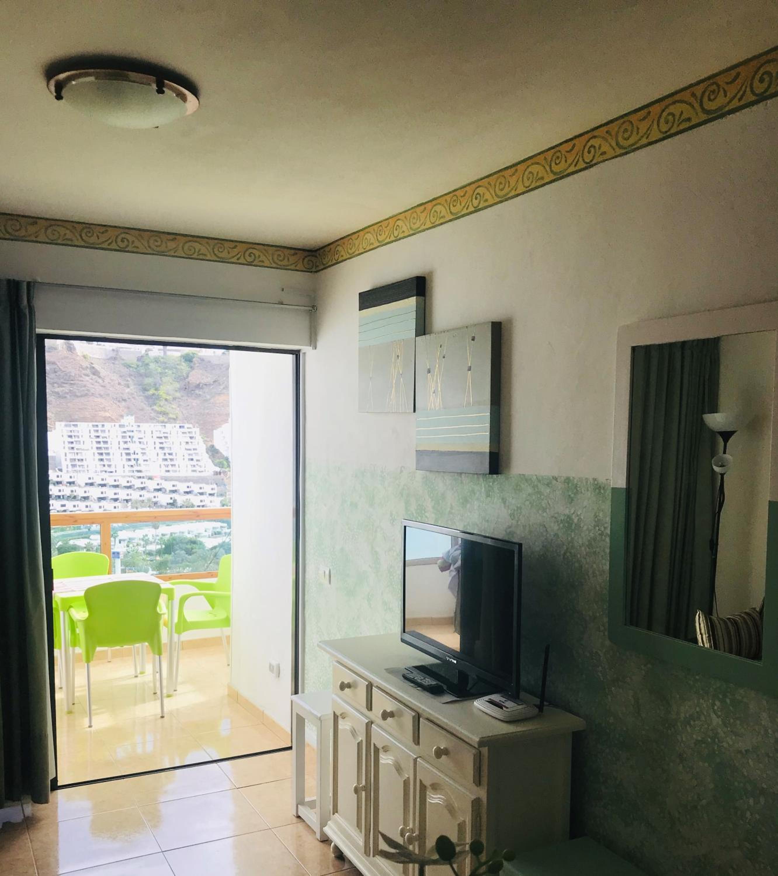 Apartamento de una habitación con vista al mar