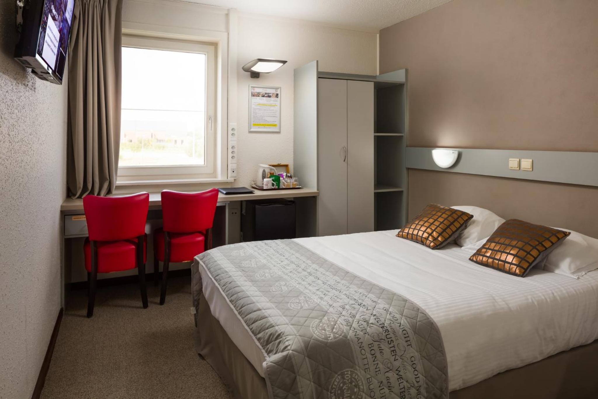 Double Room - Photo 13