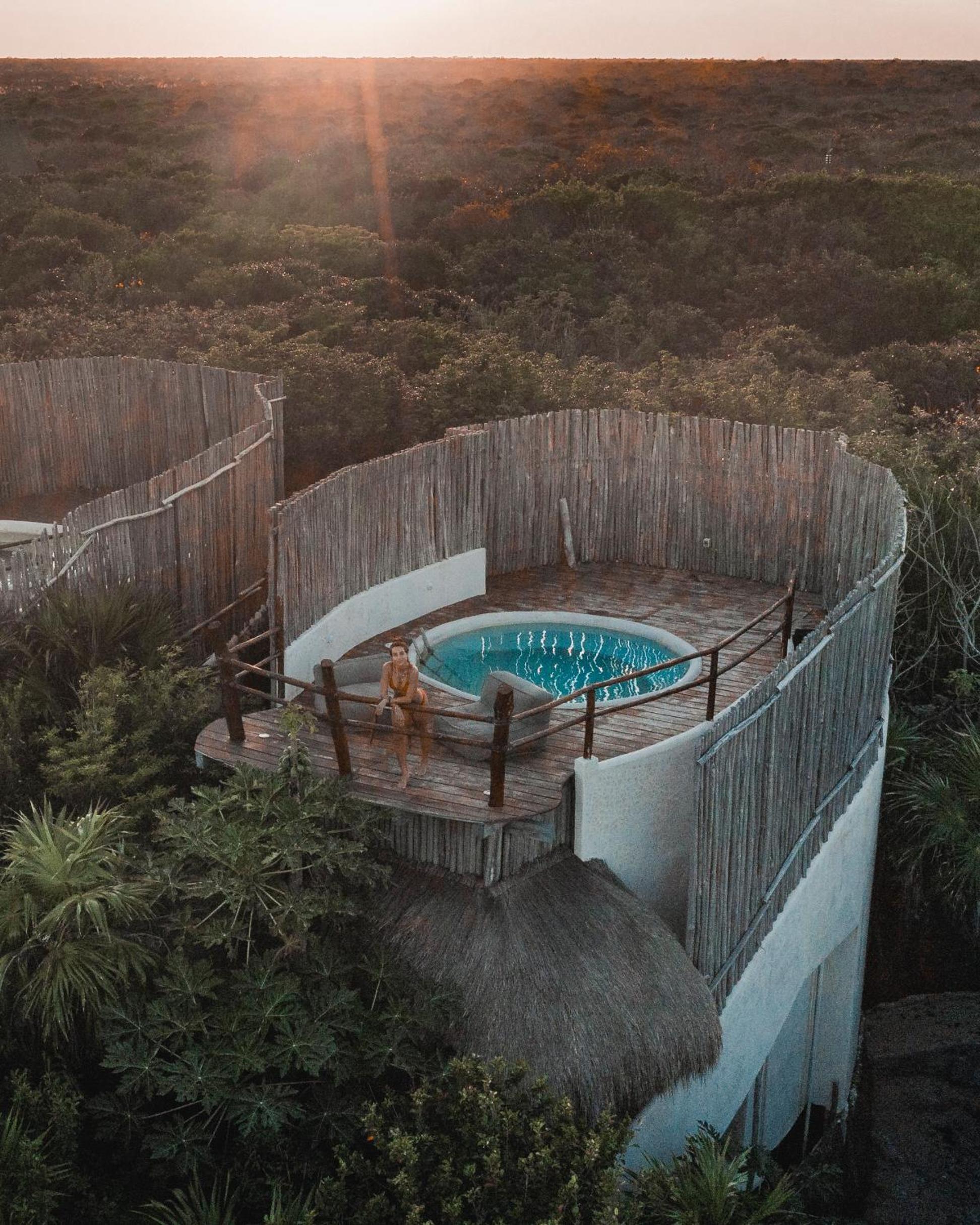 Deluxe Double or Twin Room with Pool View - Photo 4