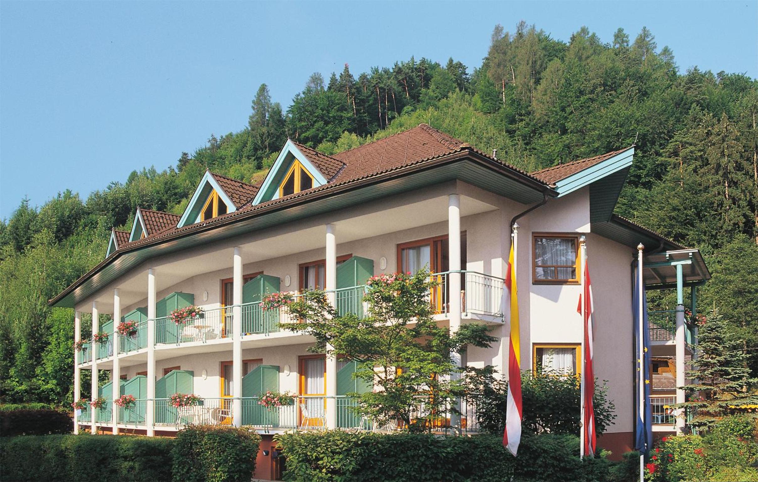 Double Room with Balcony photo 2