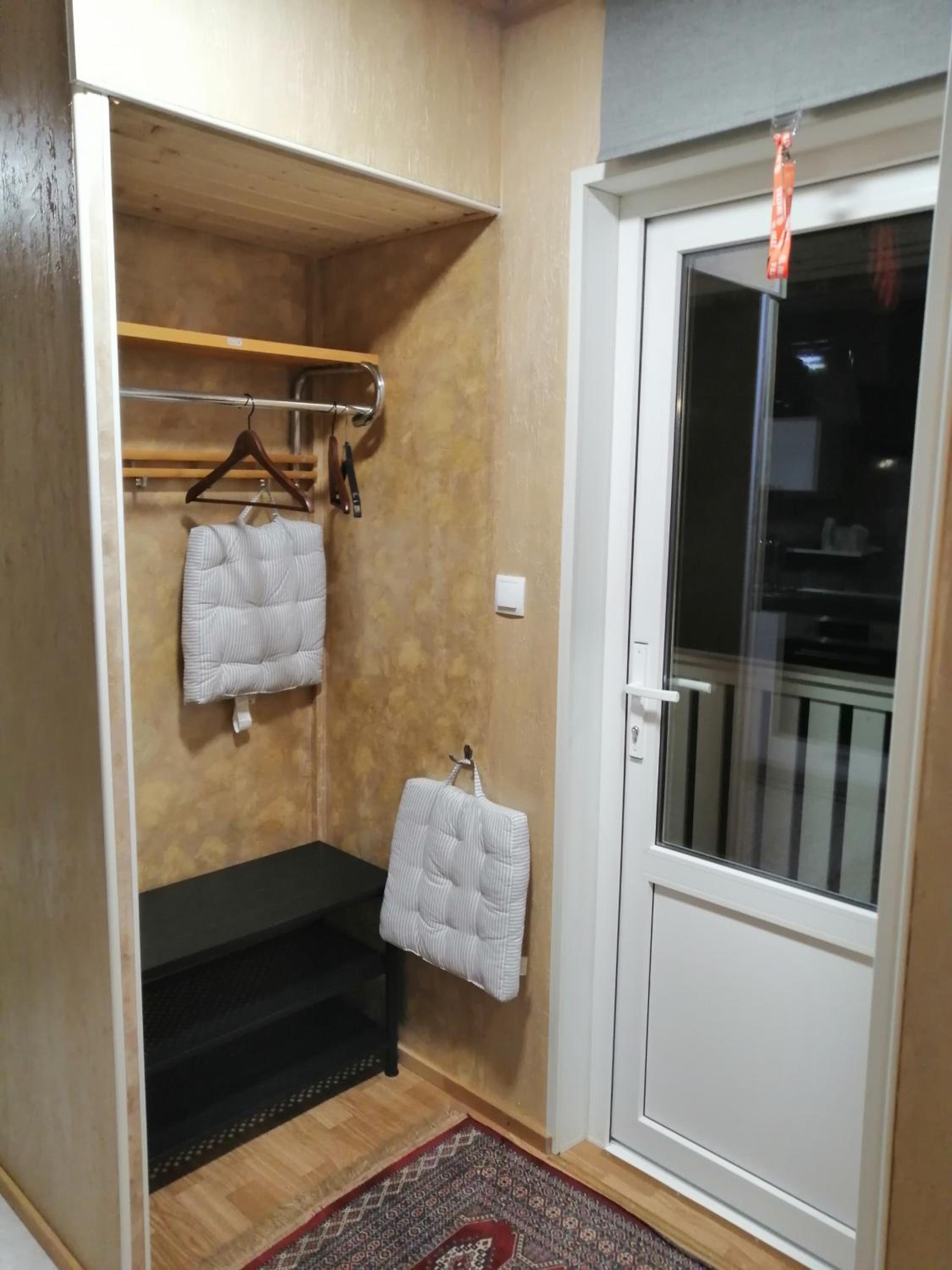 Apartment with Park View - Photo 22
