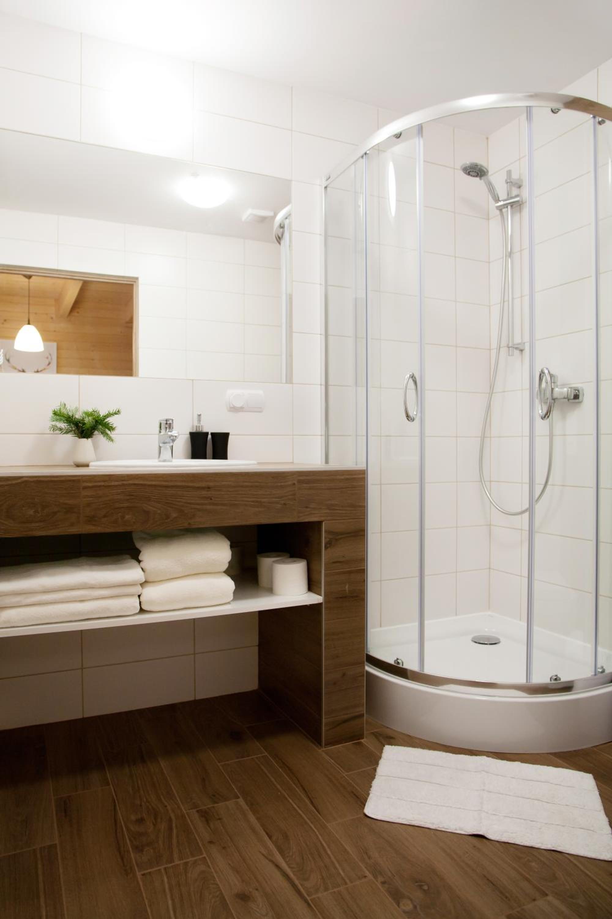 Apartment - Split Level - Photo 12