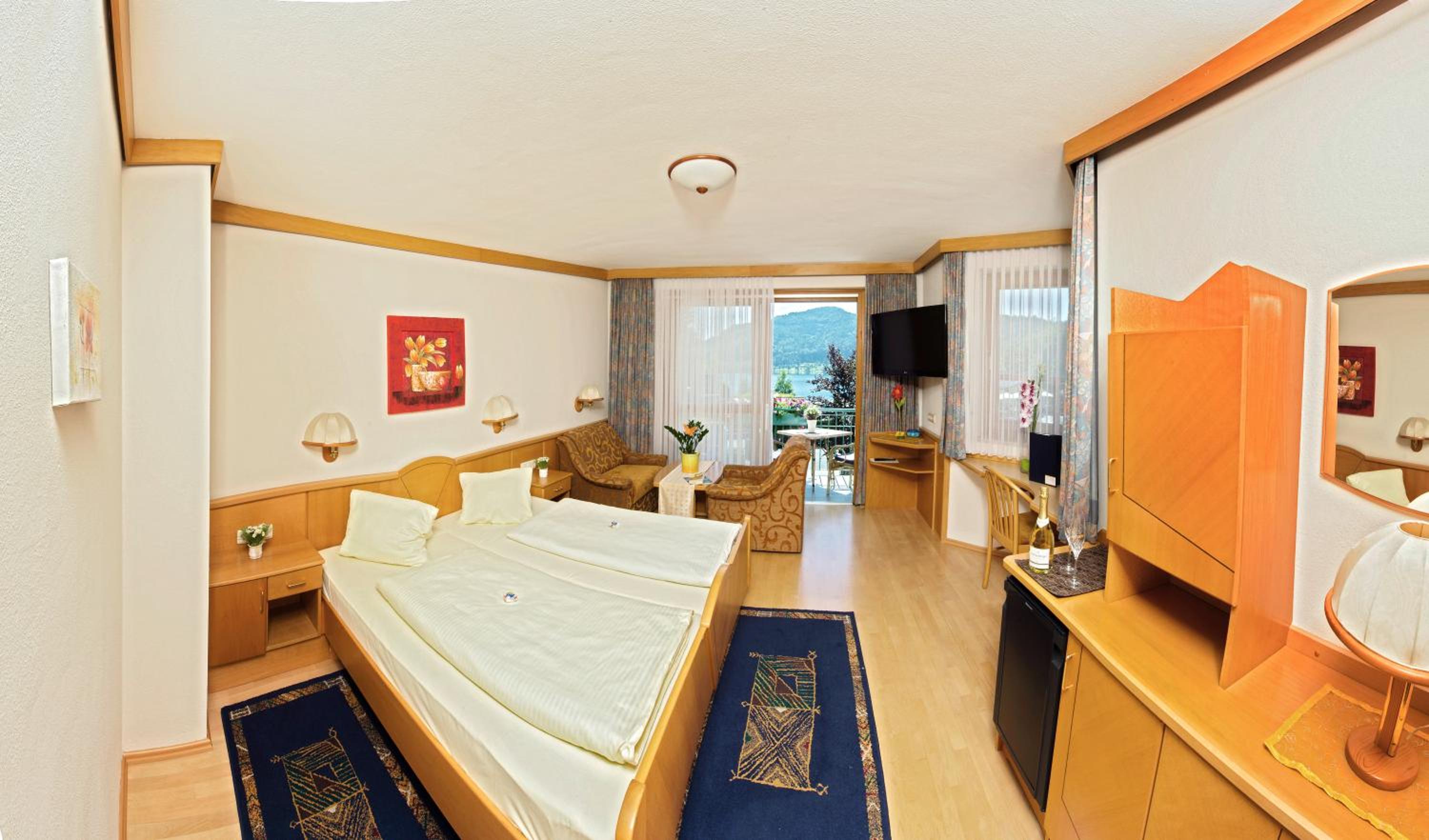 Double Room with Balcony photo 1