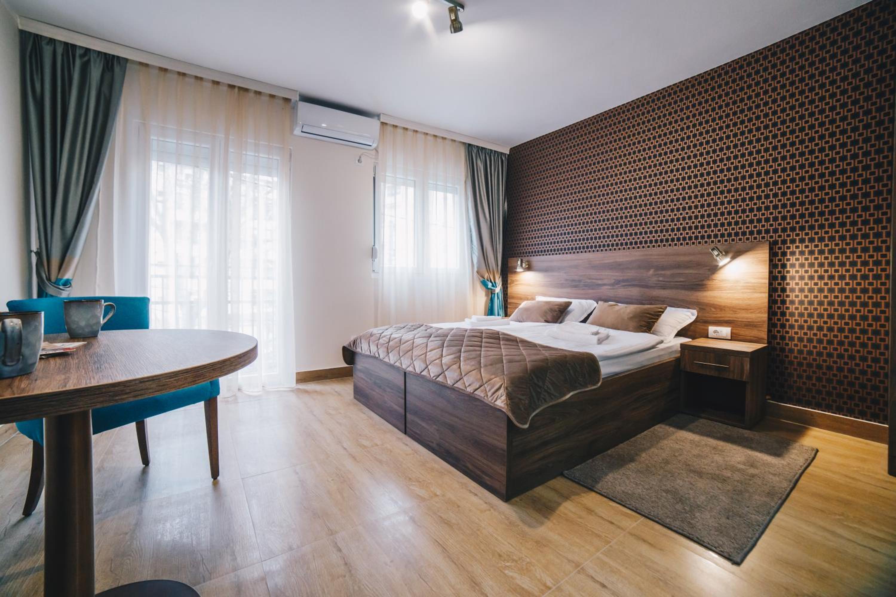 Deluxe Double or Twin Room photo 3