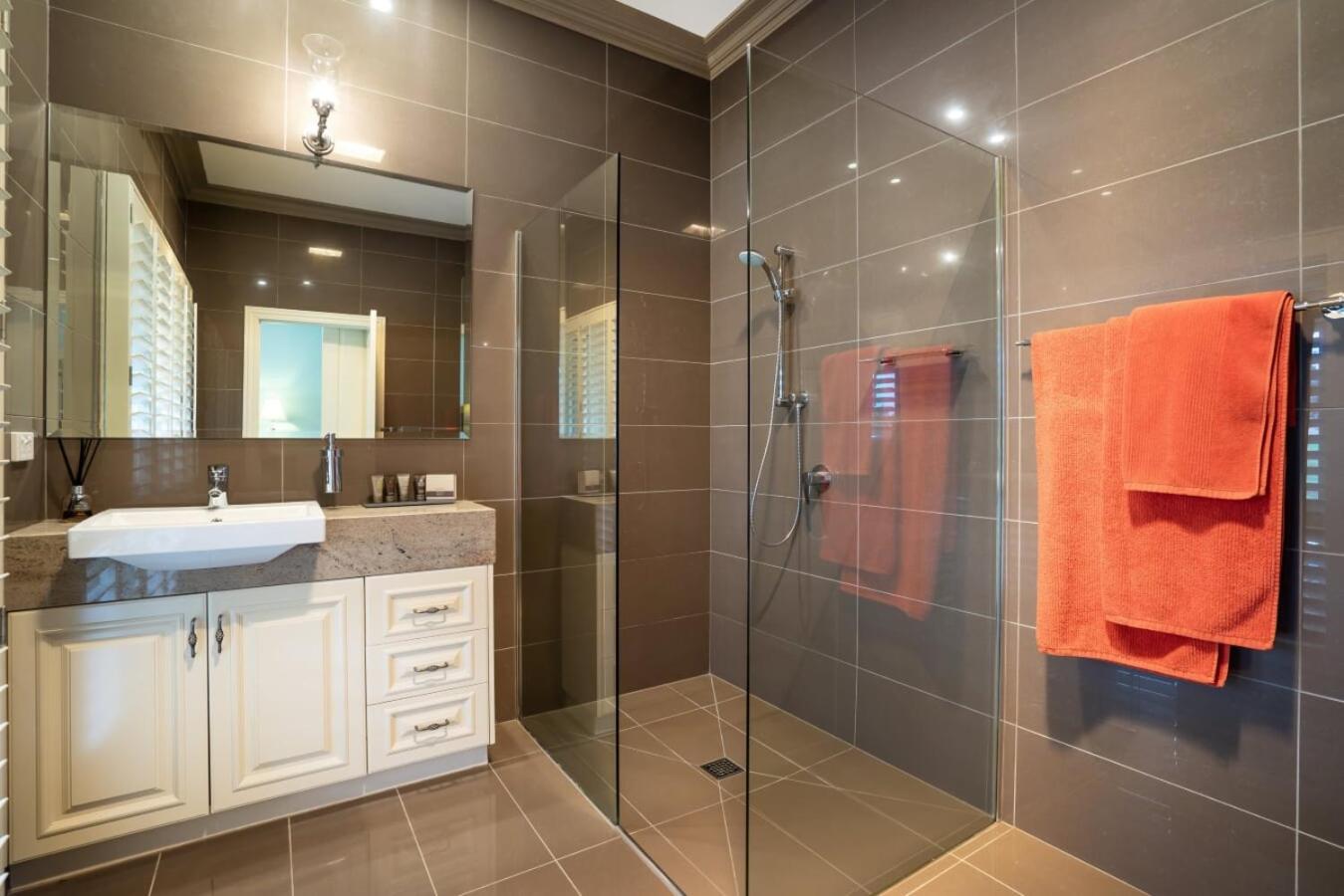 Omaroo Suite photo 2