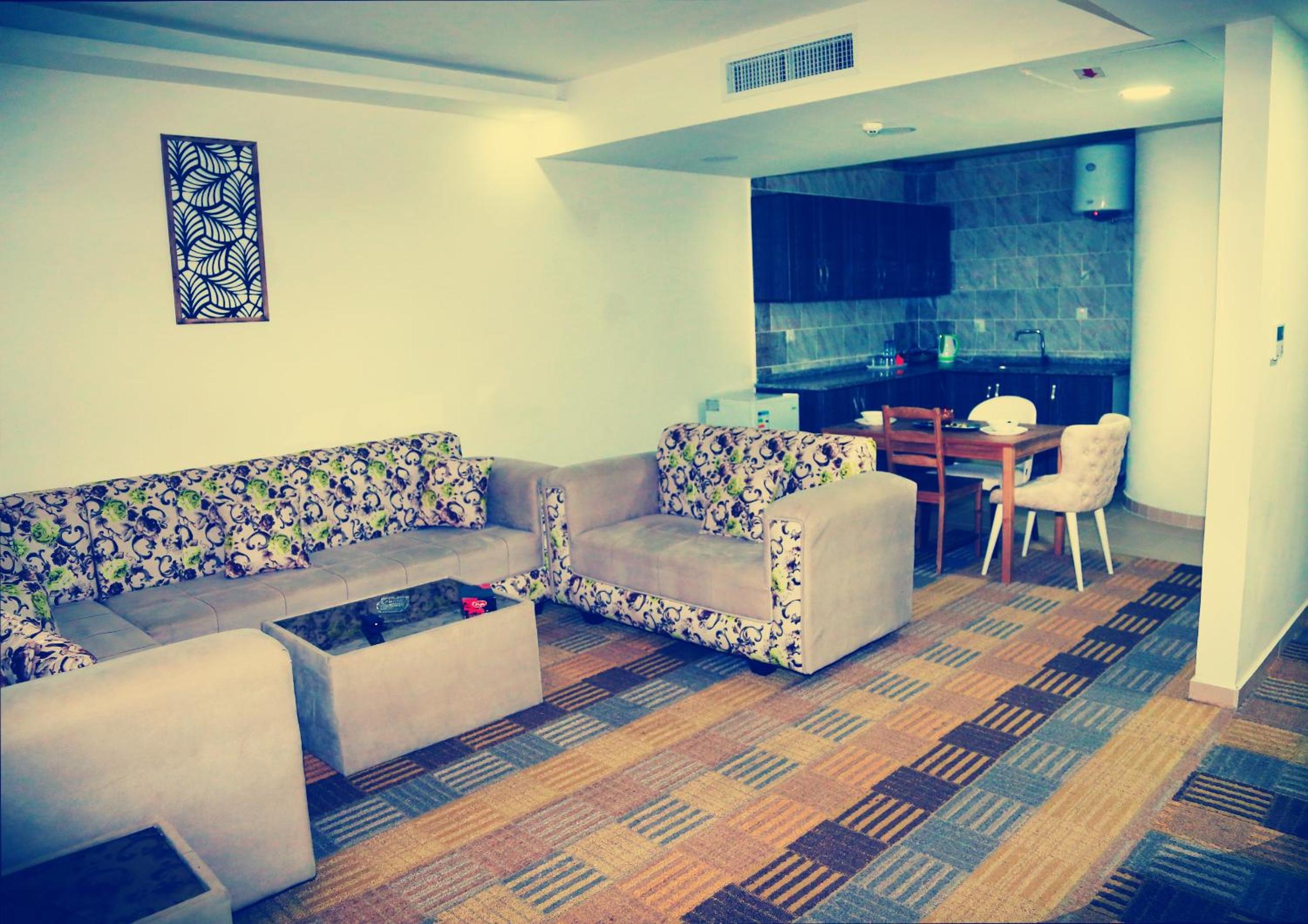 Three-Bedroom Apartment - Photo 6