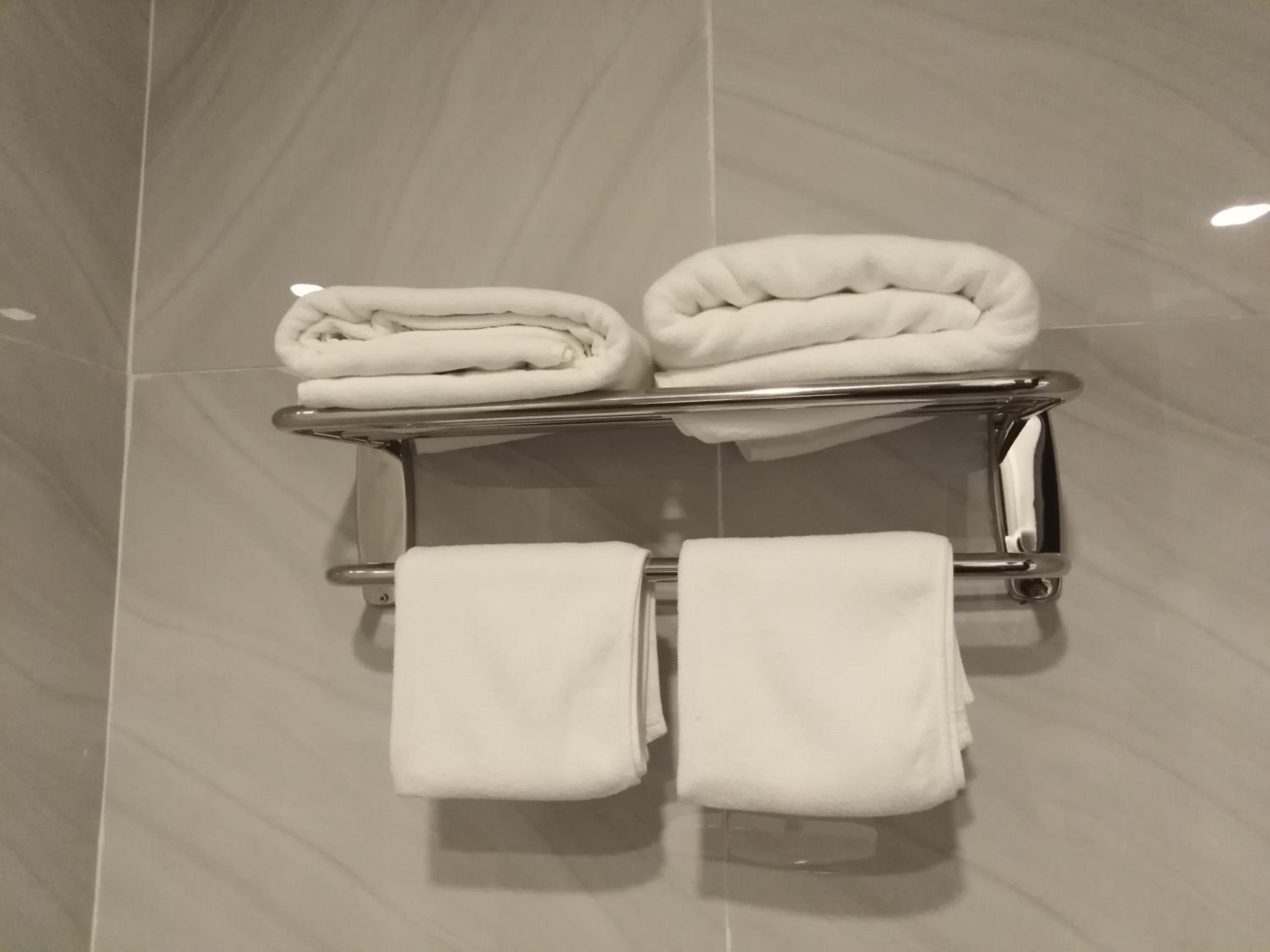 Superior Twin Room - Photo 4