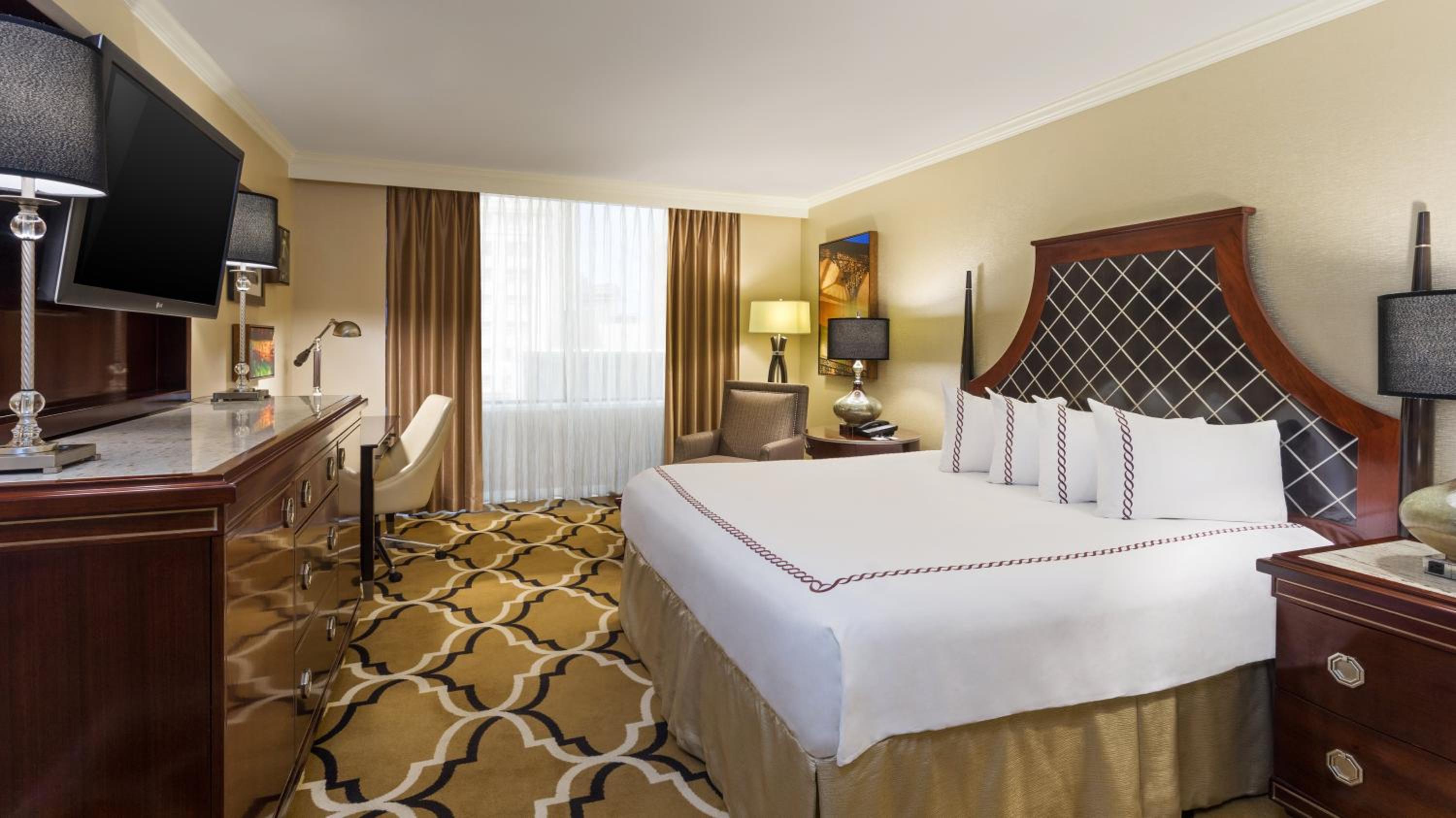 Classic King Room - Photo 4