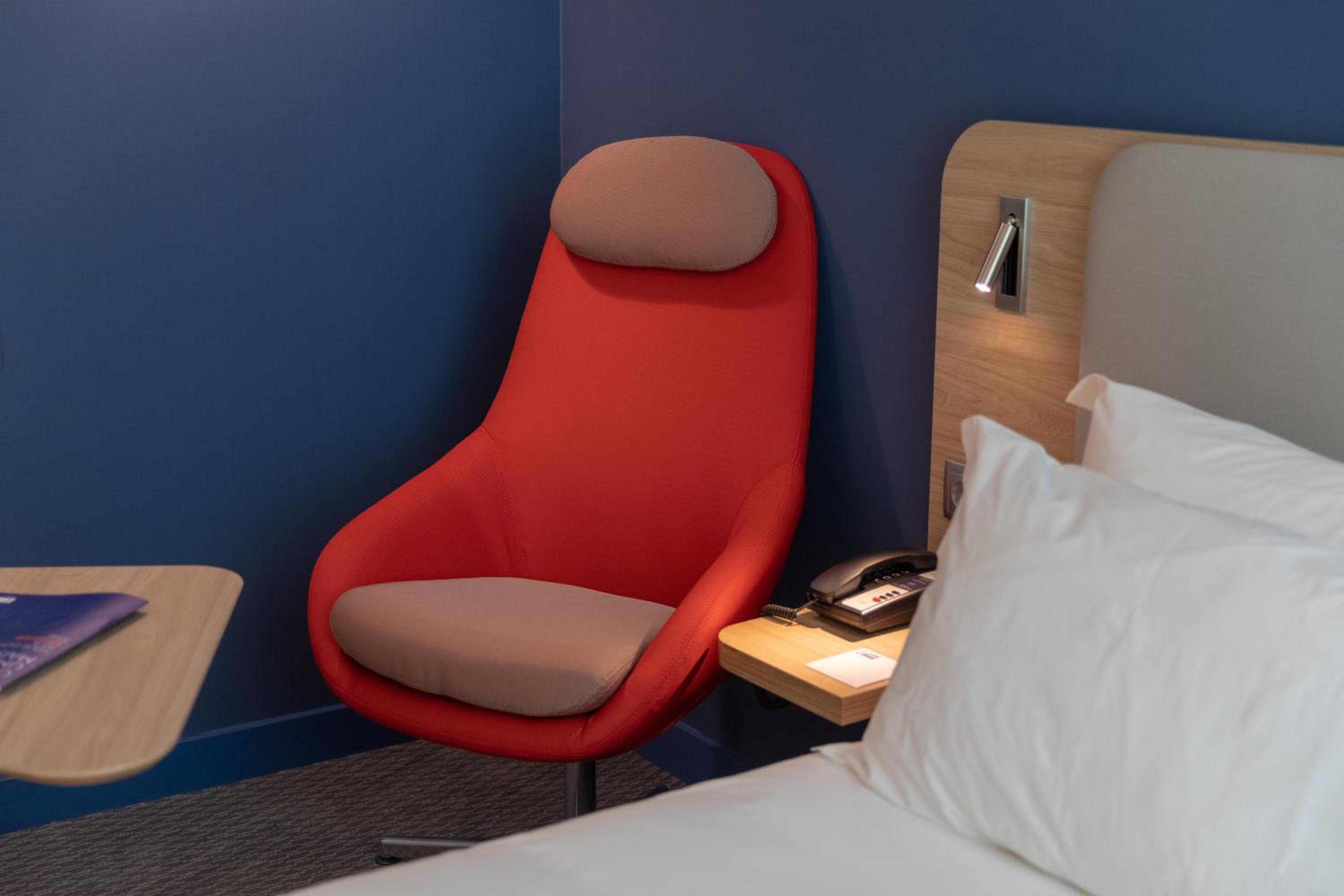 Standard Twin Room - Free Breakfast