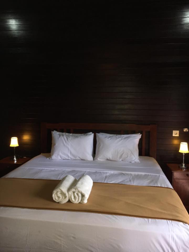 Adjoining Double Room - Photo 6