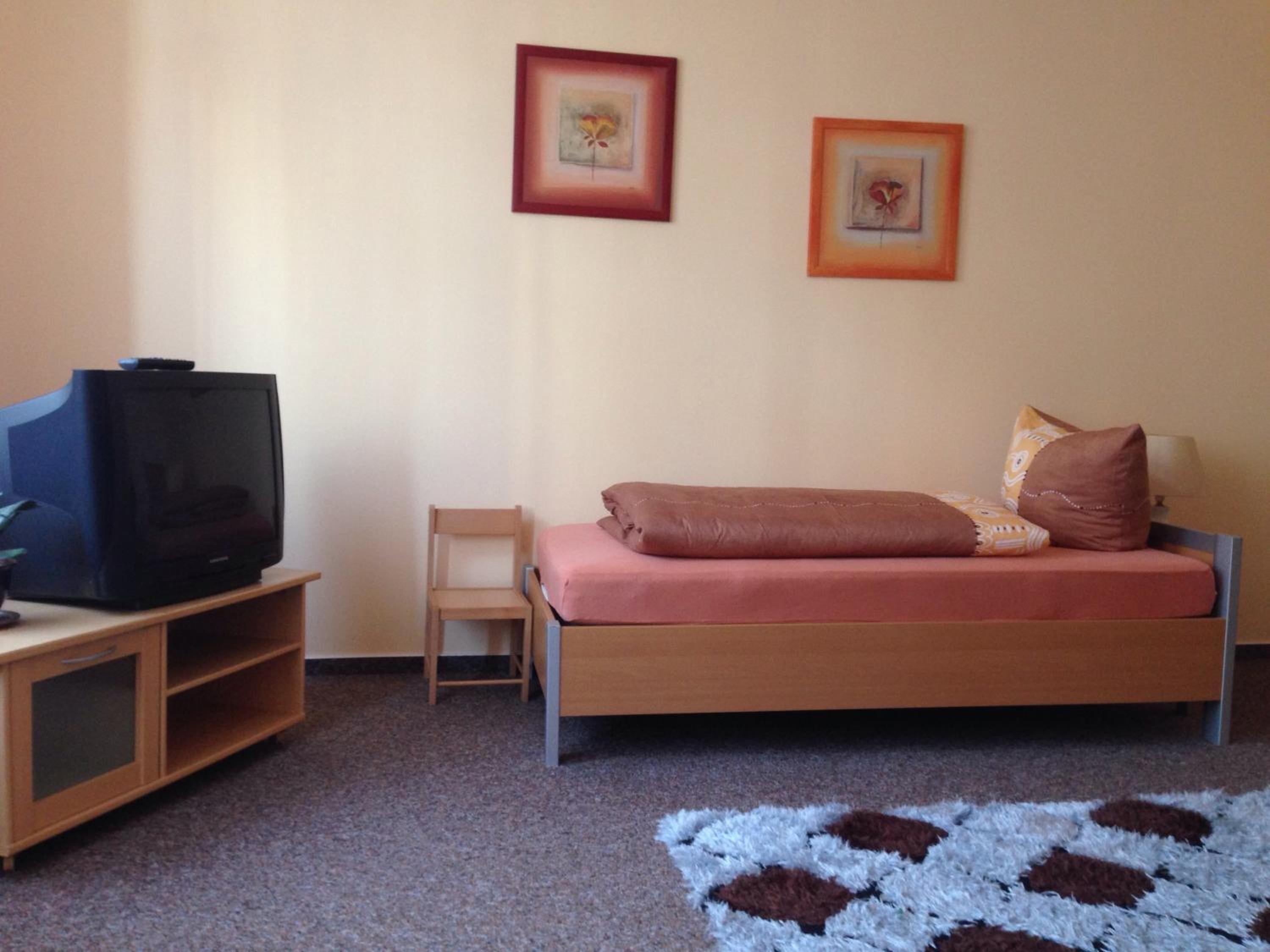 Two-Bedroom Apartment - Photo 29