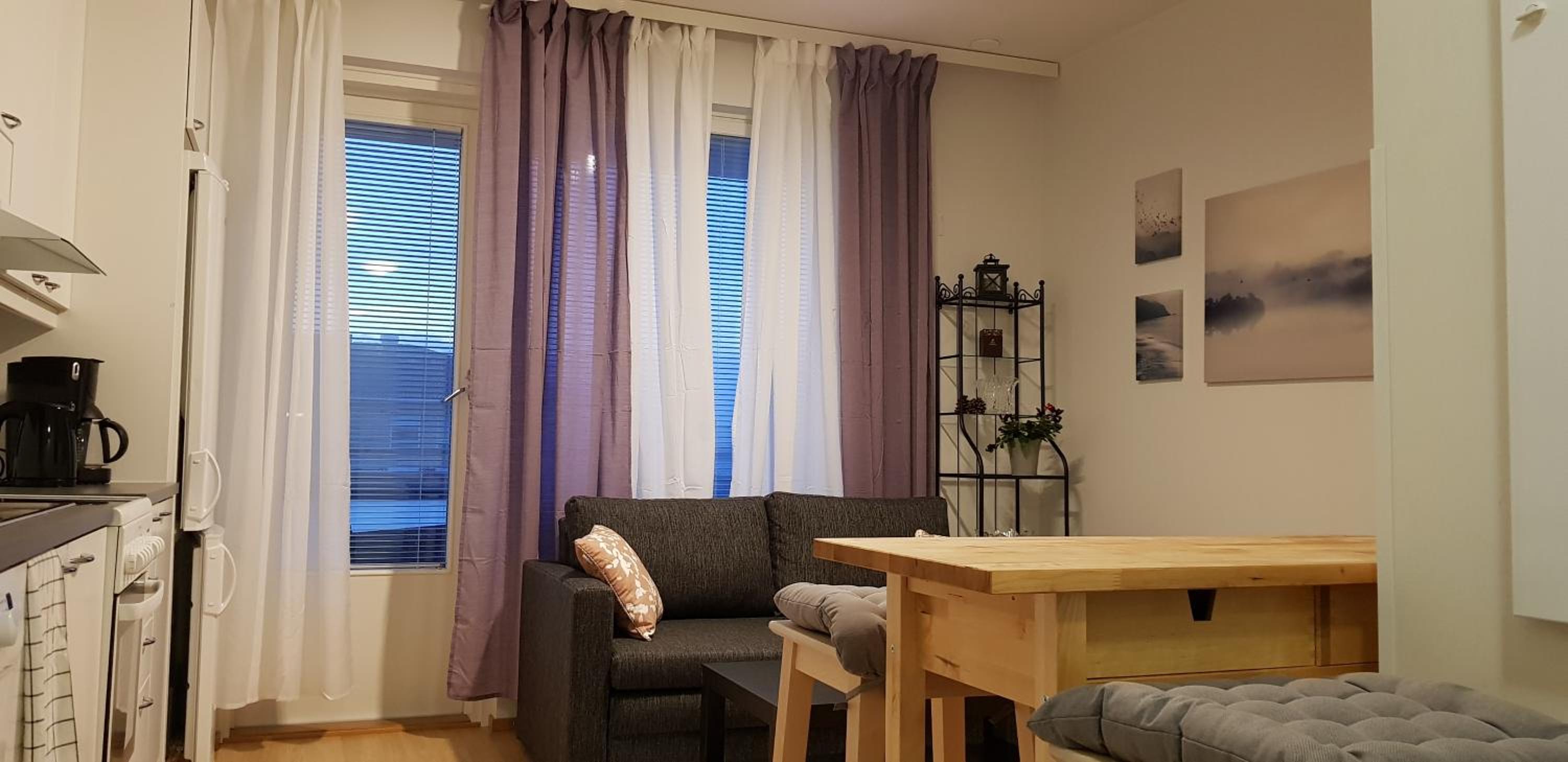 One-Bedroom Apartment - Photo 8