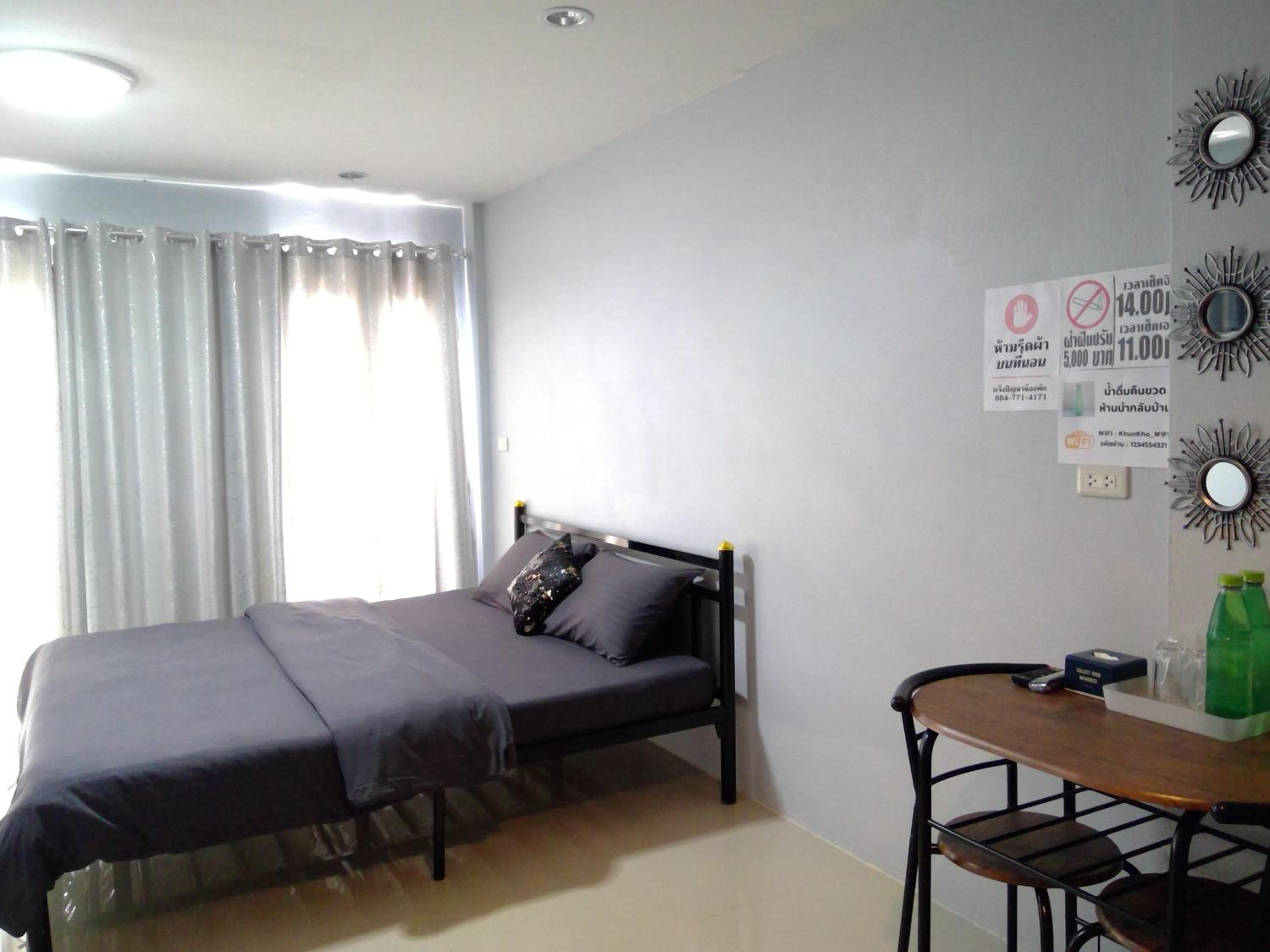 Budget Double Room - Photo 7