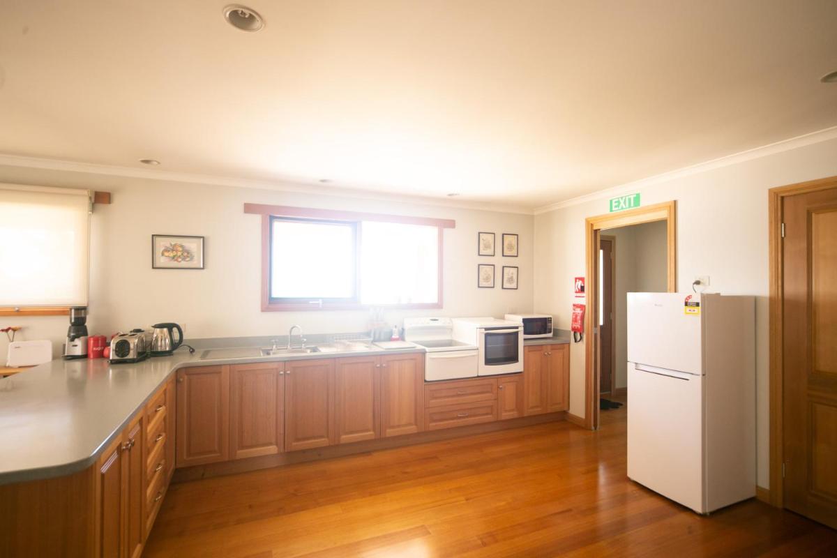 Two-Bedroom House photo 2