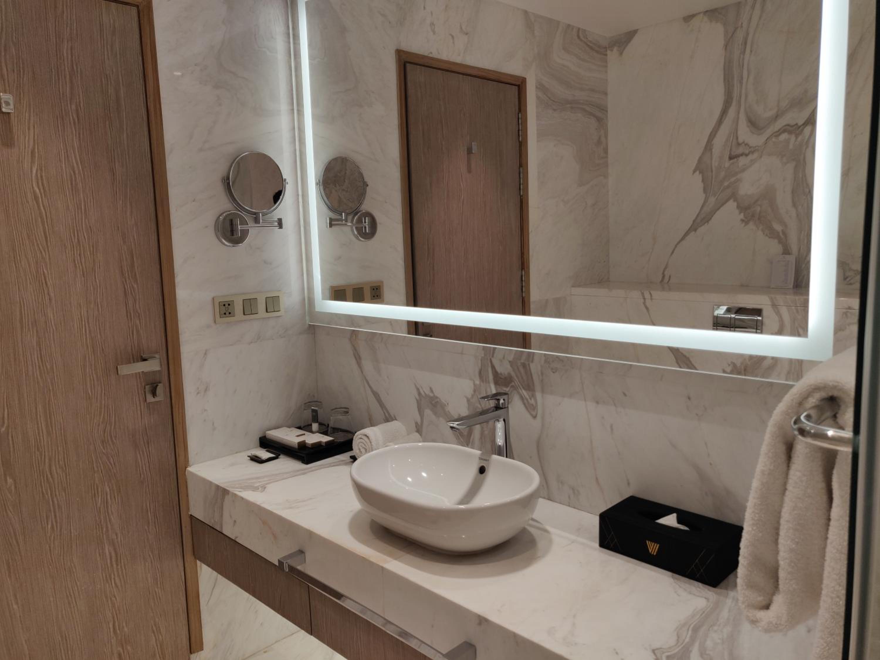 Executive Room - Photo 4