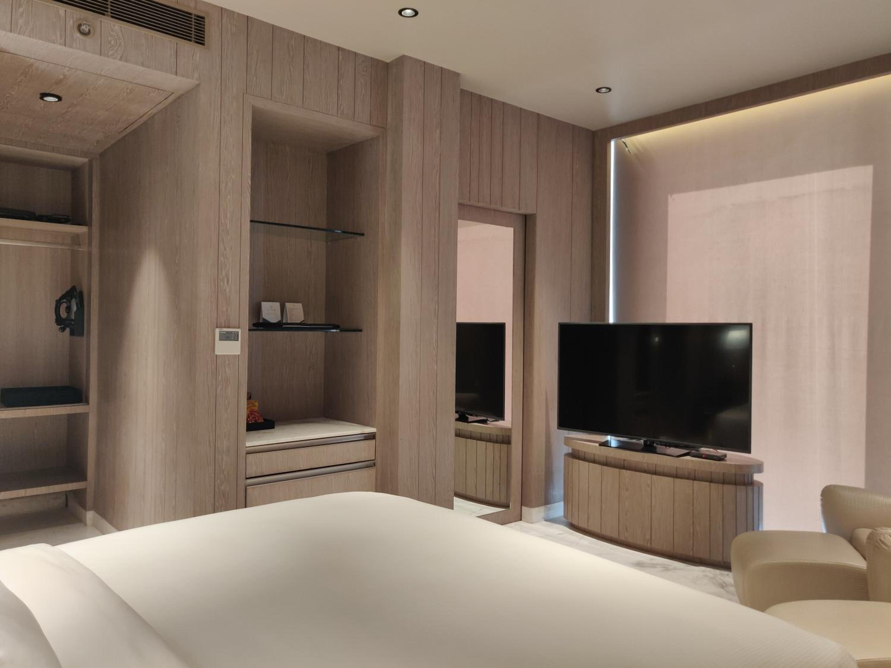 Superior Double Room - Photo 11
