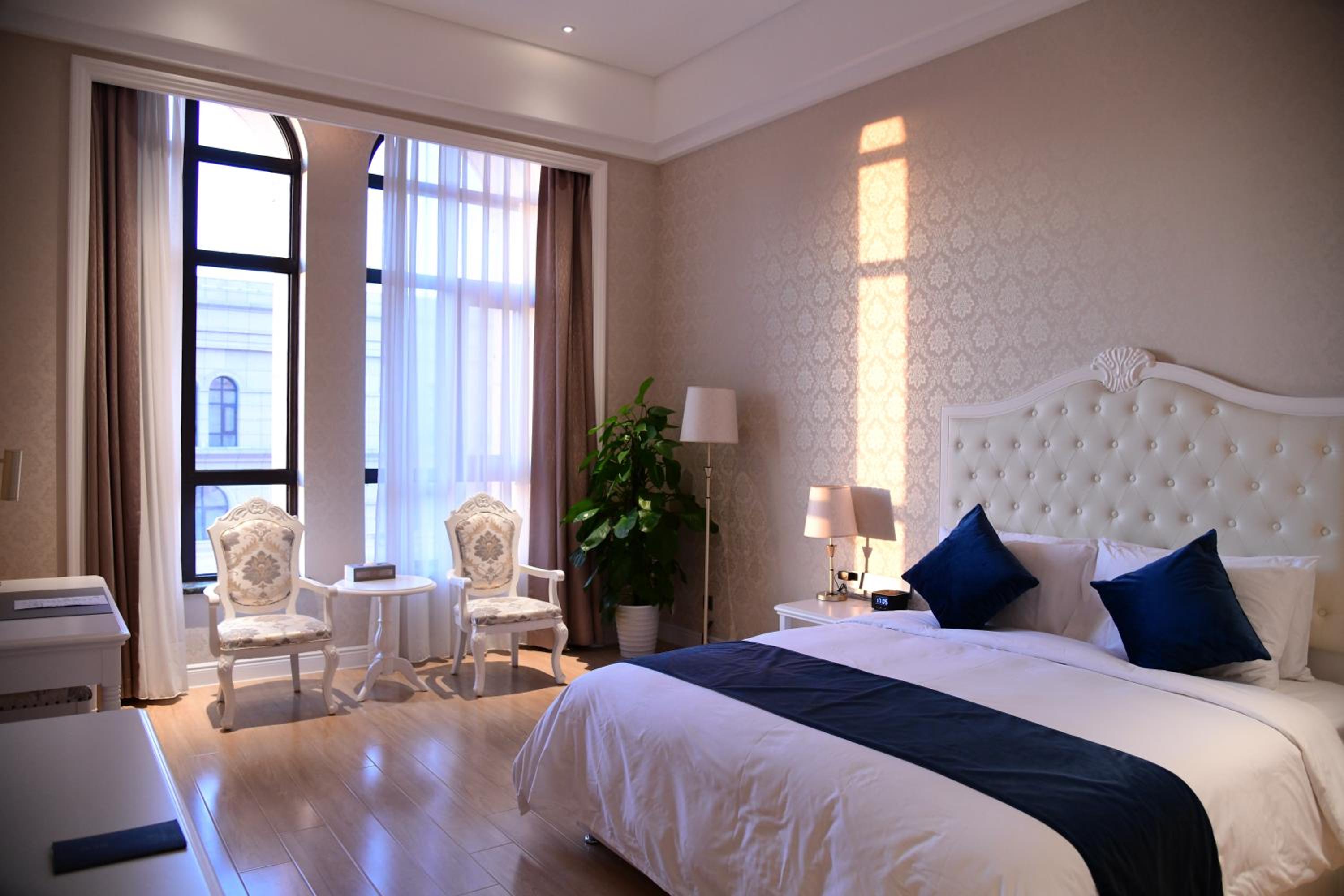 Executive King Room