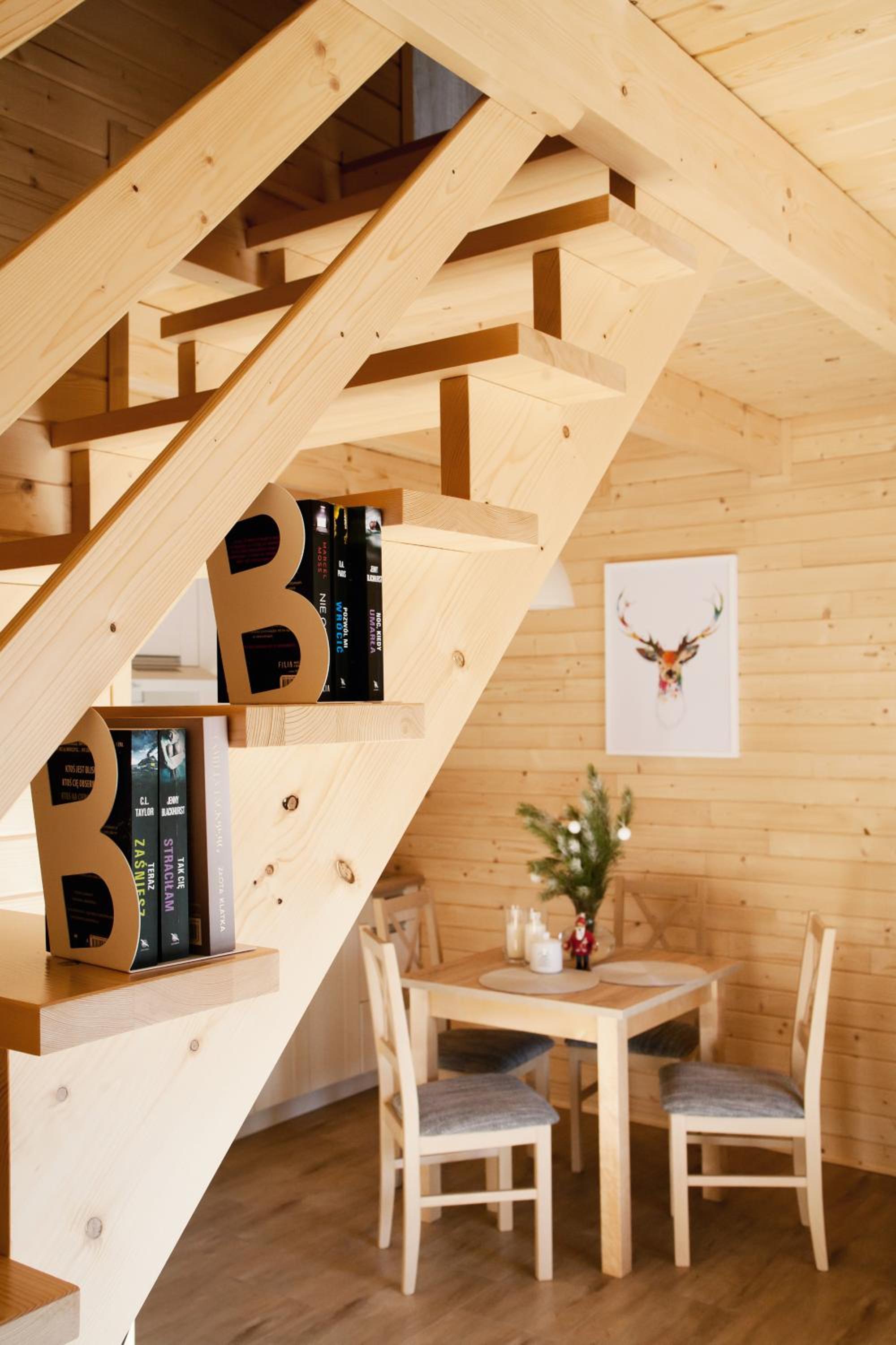 Apartment - Split Level - Photo 10