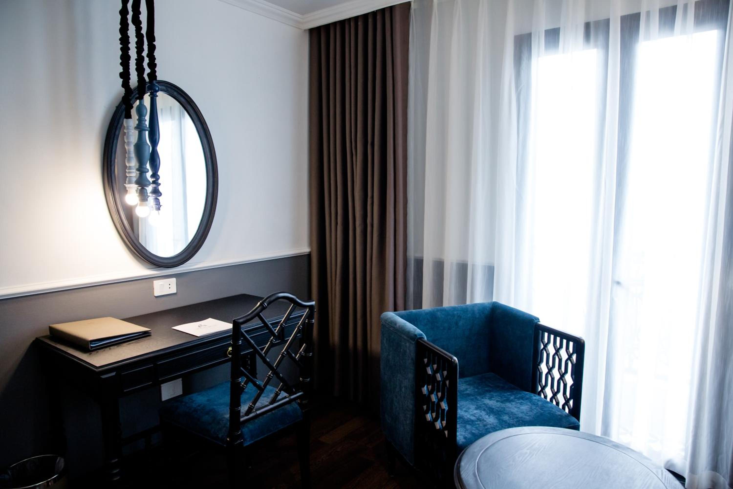 Deluxe Double Room - Photo 10