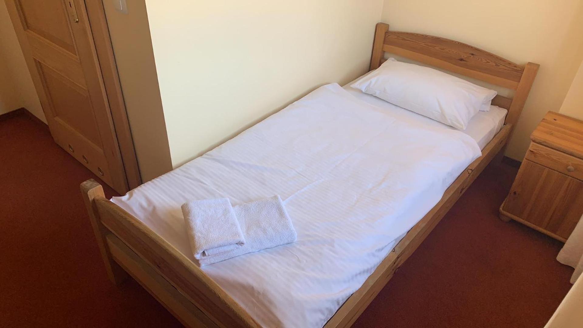 Single Room with Private Bathroom photo 1