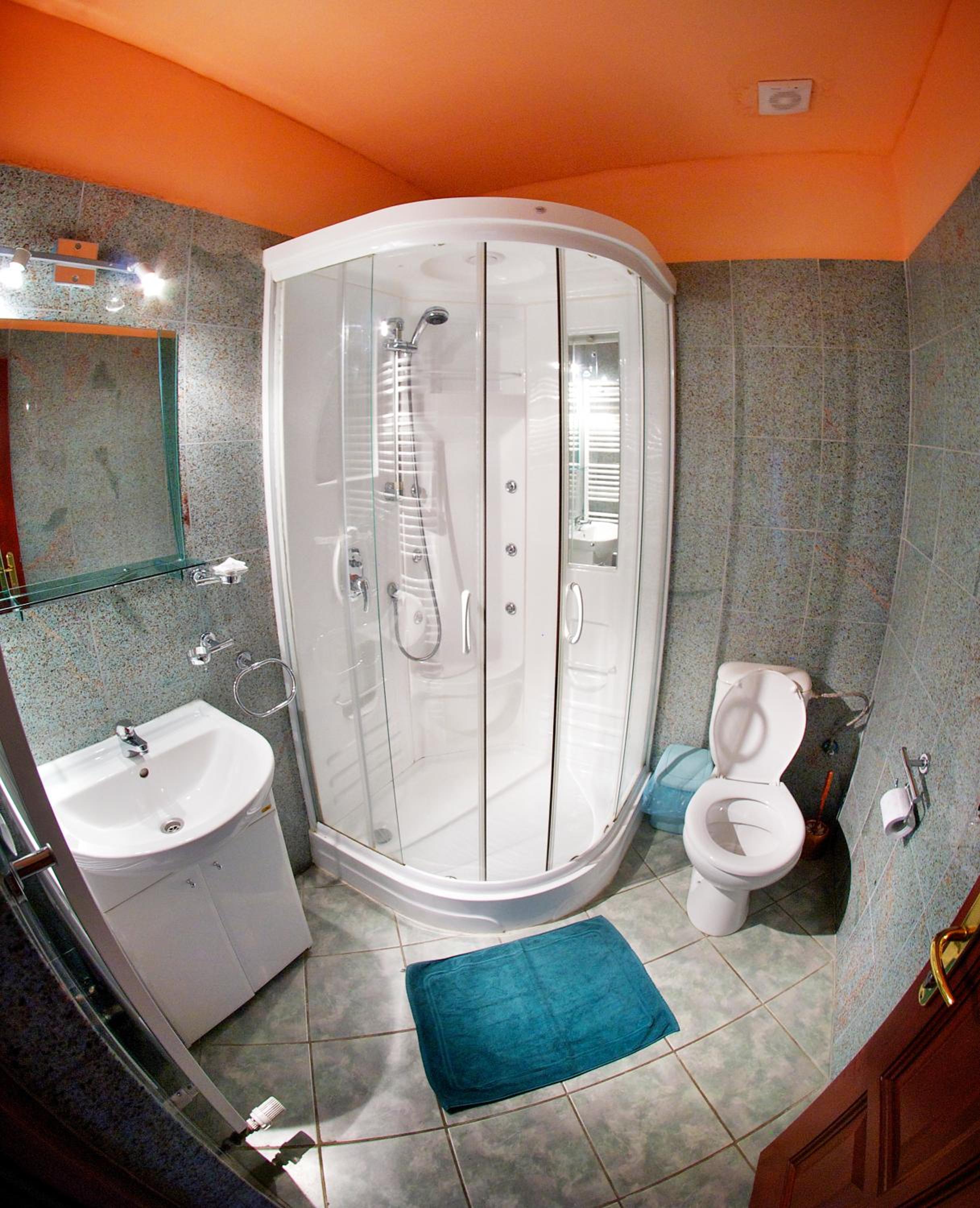 Double or Twin Room - Photo 4