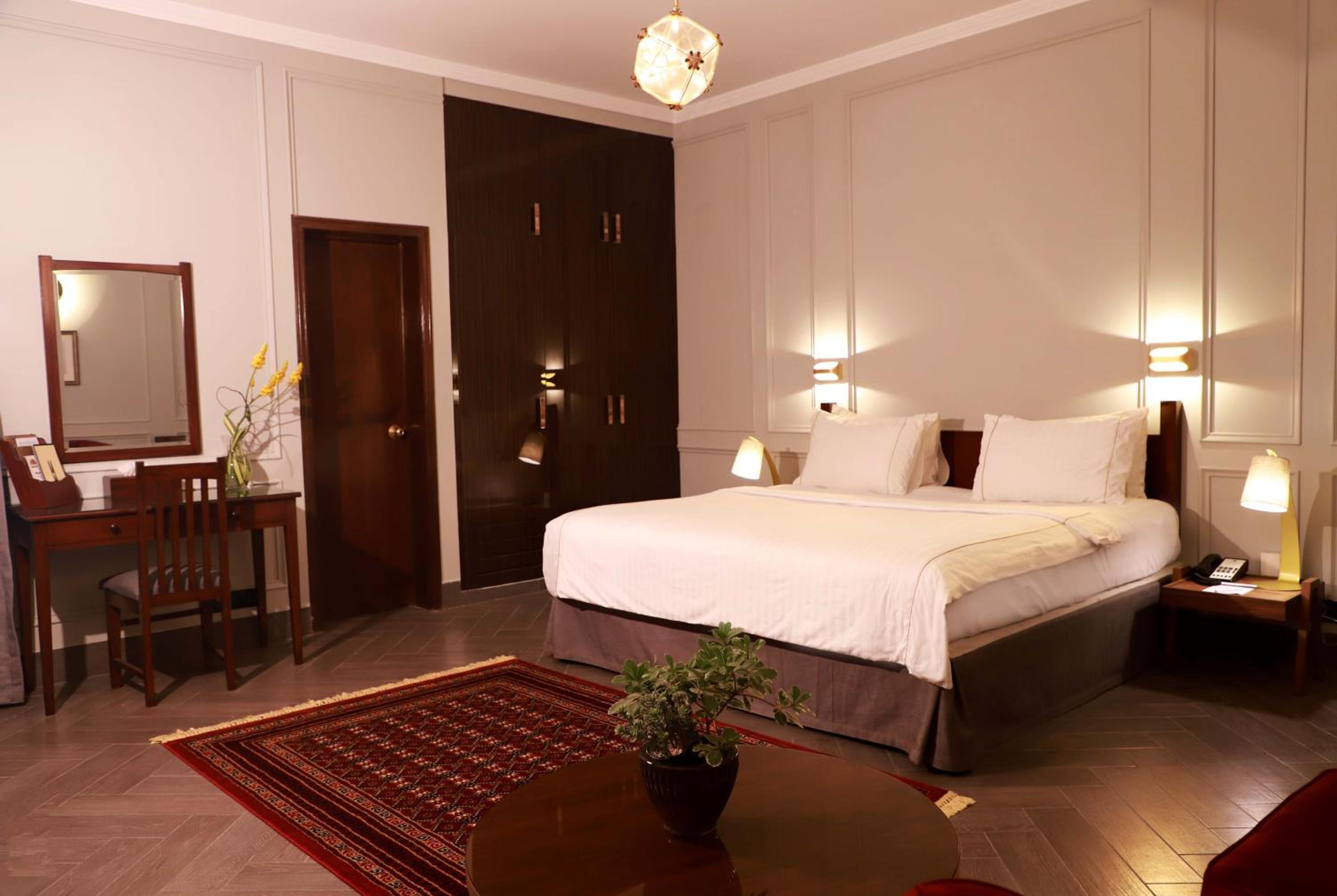 Superior King Room photo 1