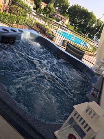 Deluxe Suite with Spa Bath - Photo 33