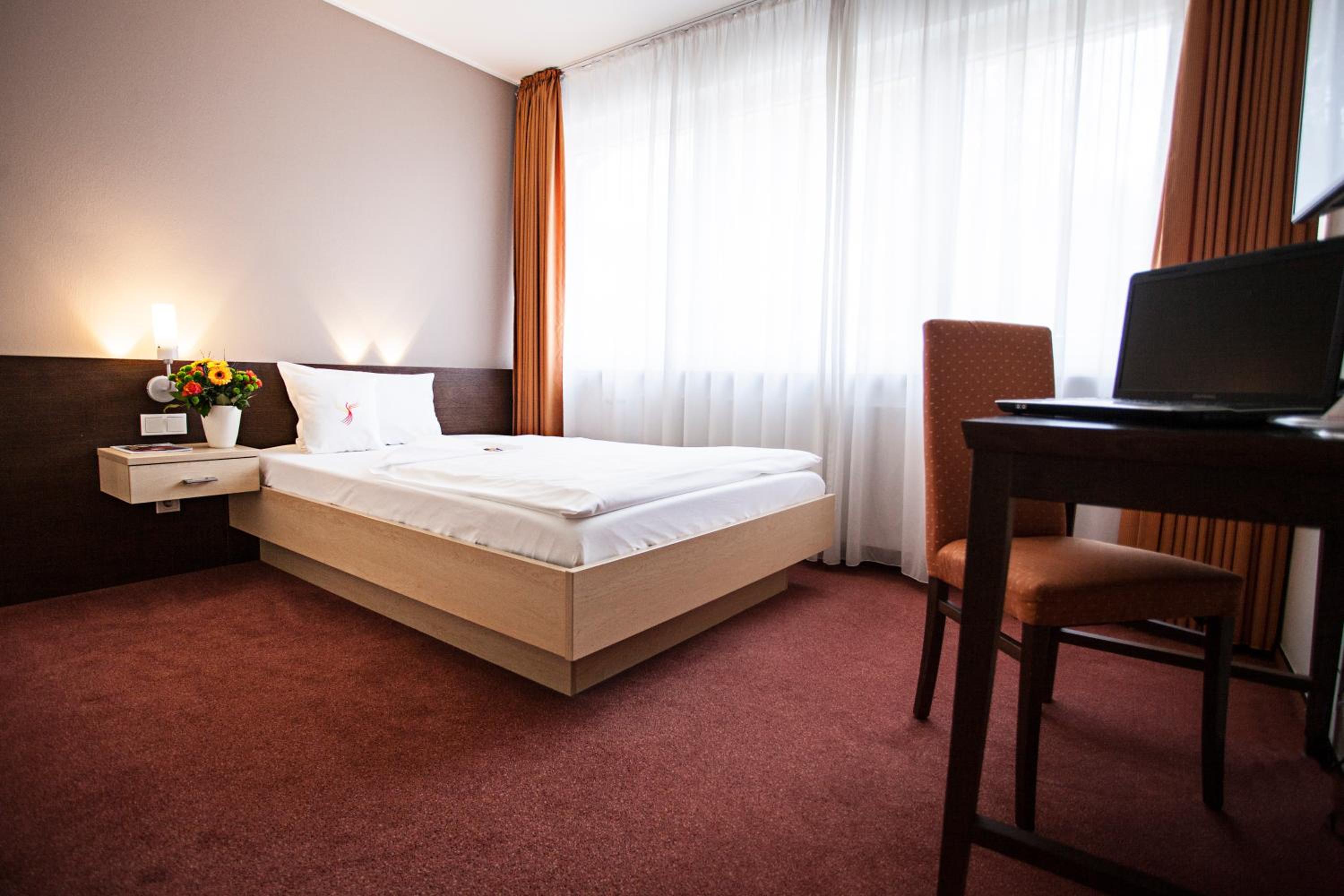 Single Room photo 2