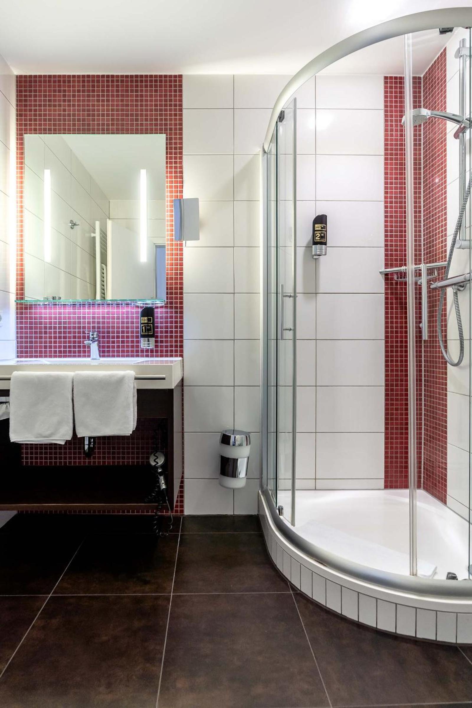Double Room - Photo 11