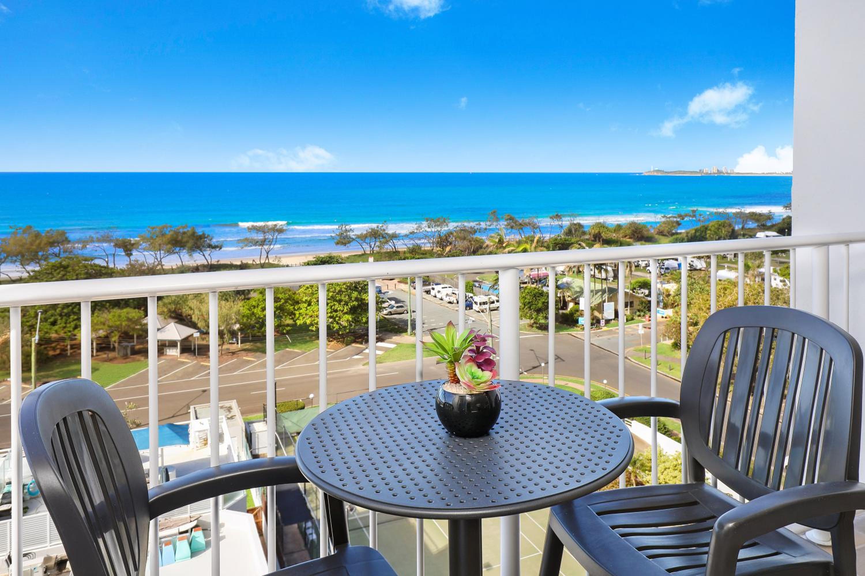 One-Bedroom Apartment with Ocean View photo 2