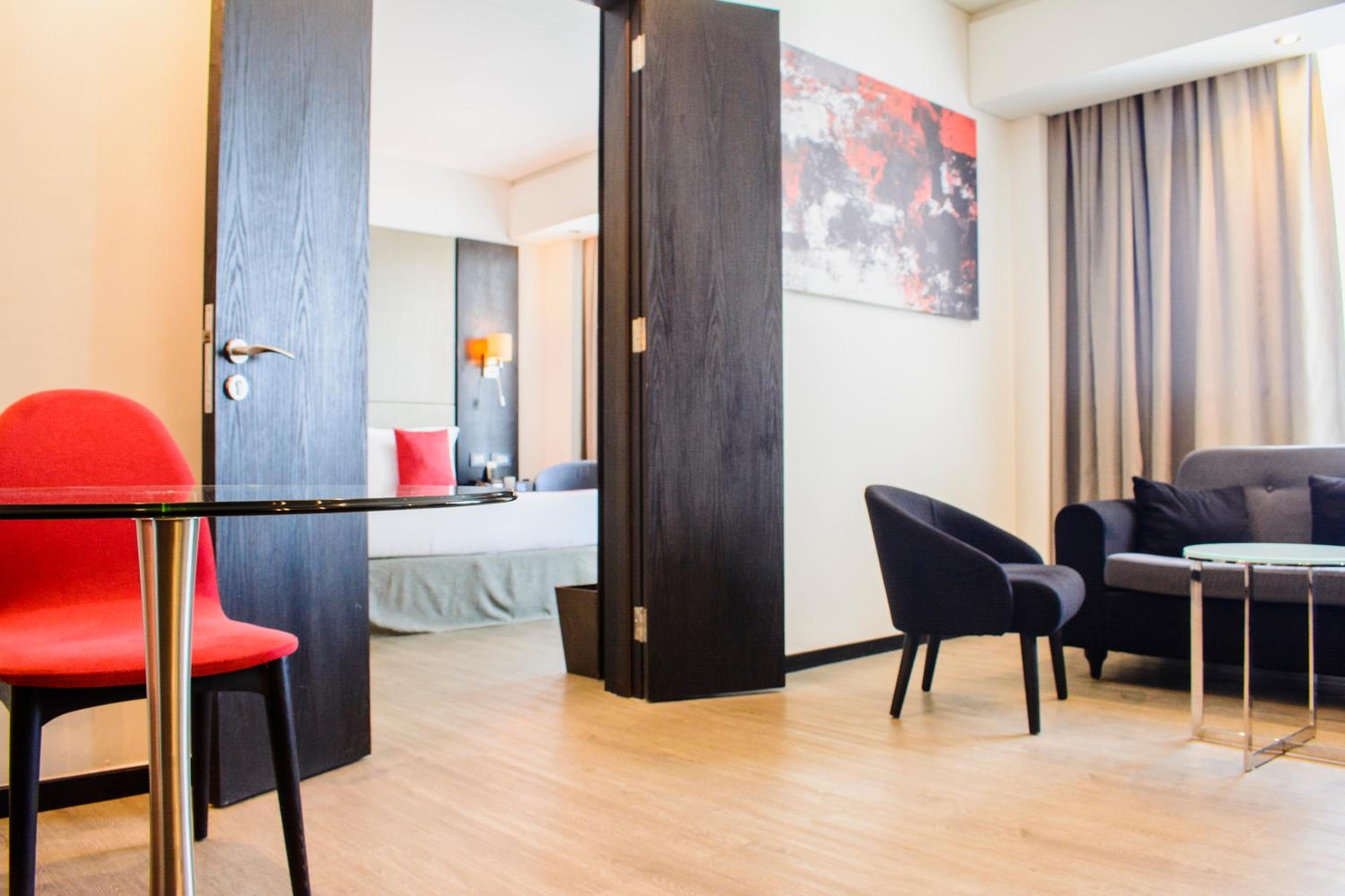 Suite with City View