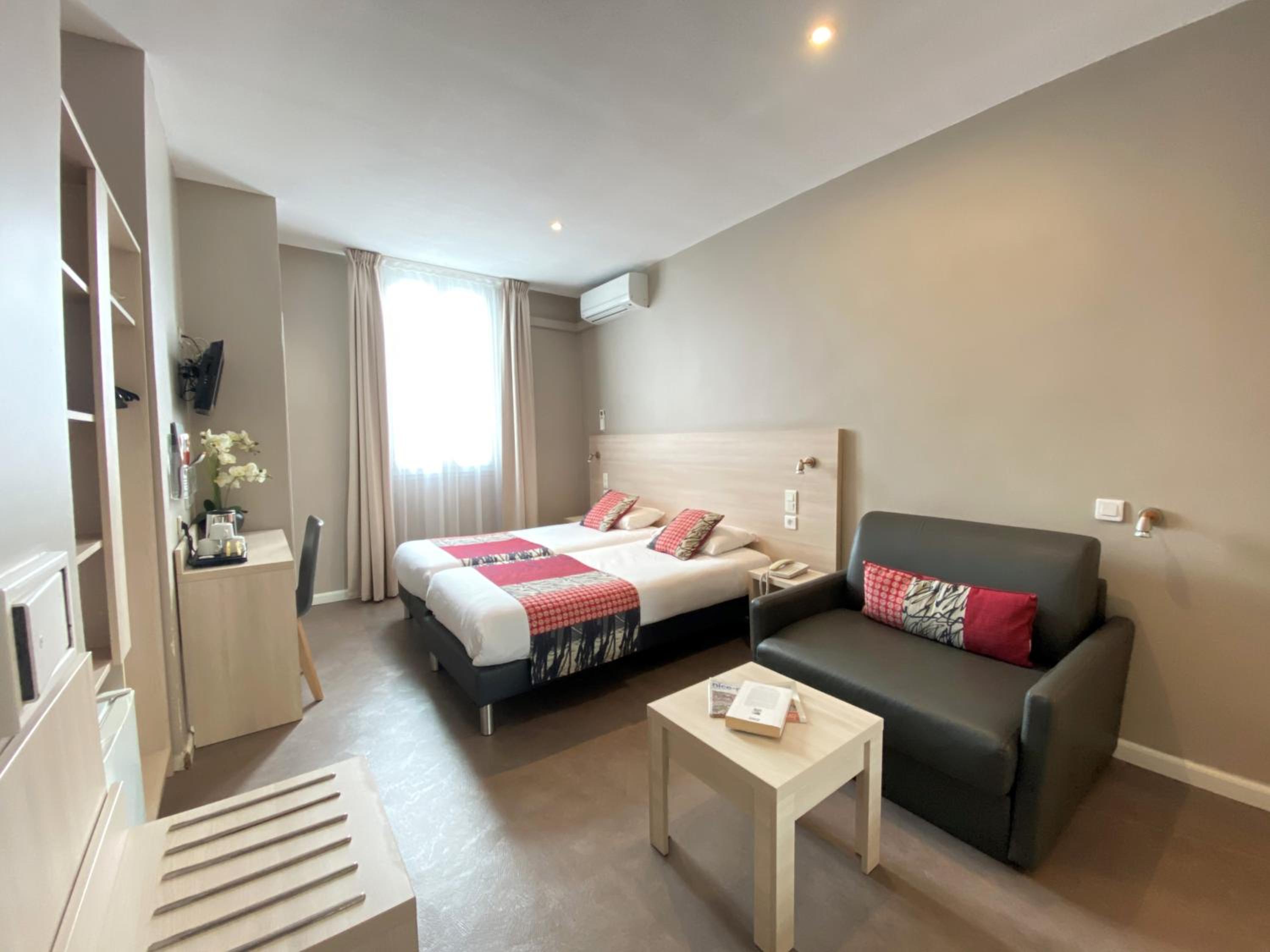 Deluxe Twin Room