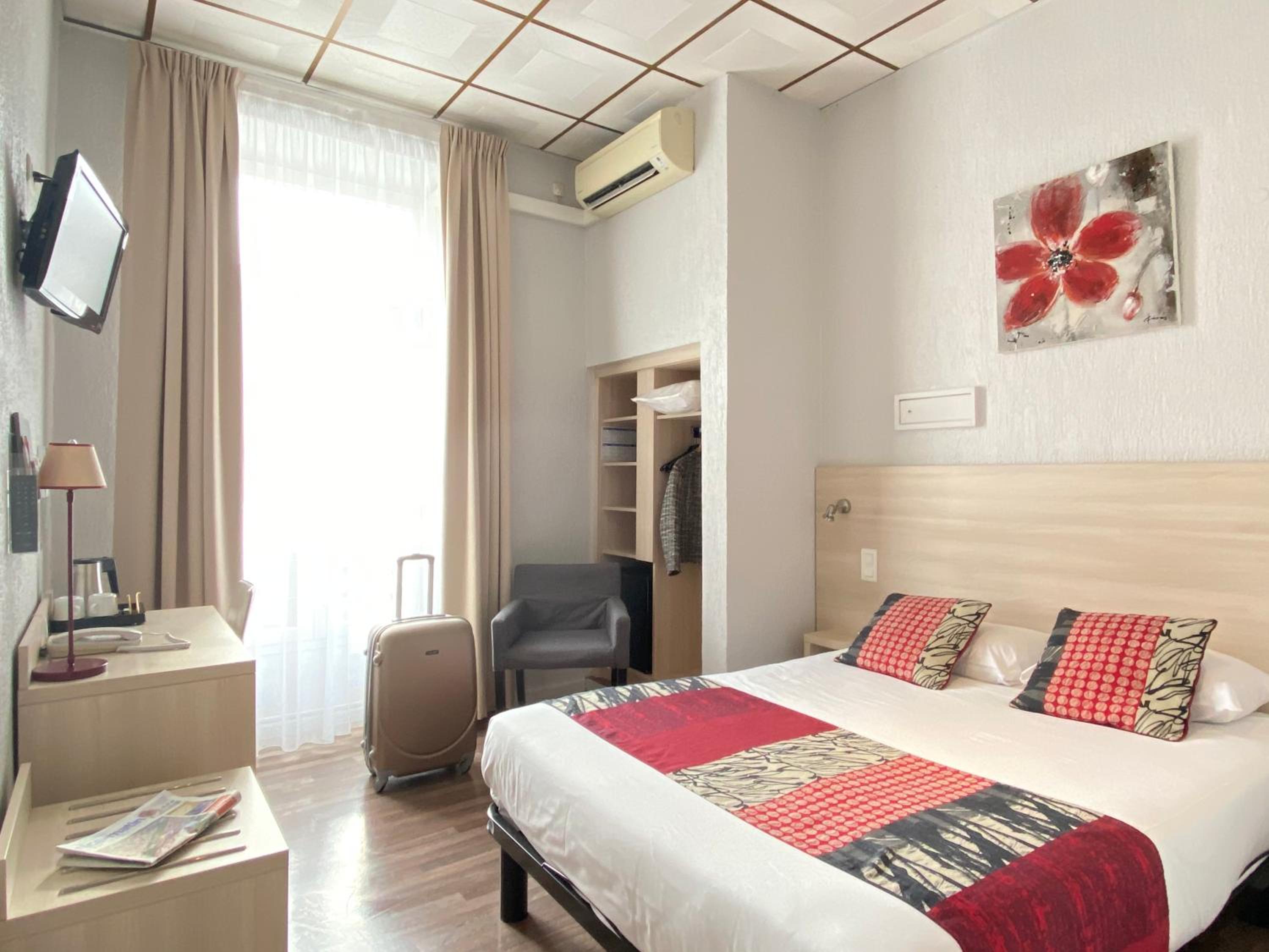 Classic Double Room - Photo 1