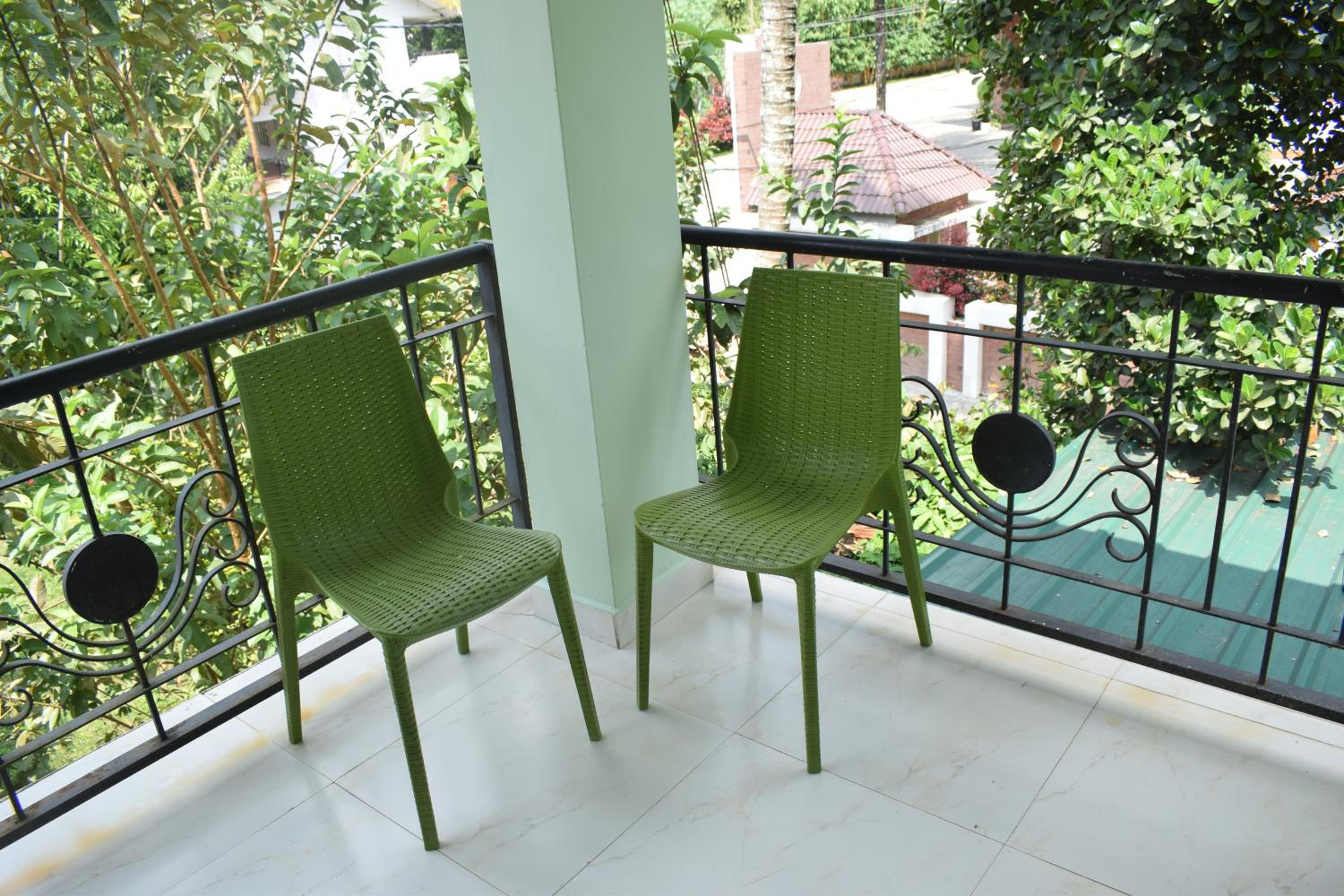 Deluxe Double Room - Photo 22