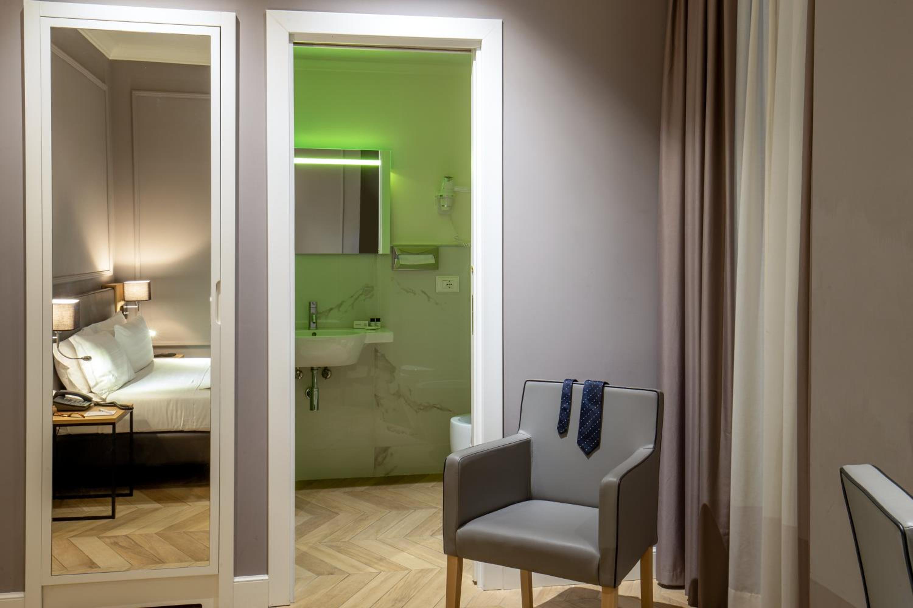 Superior Queen Room photo 3