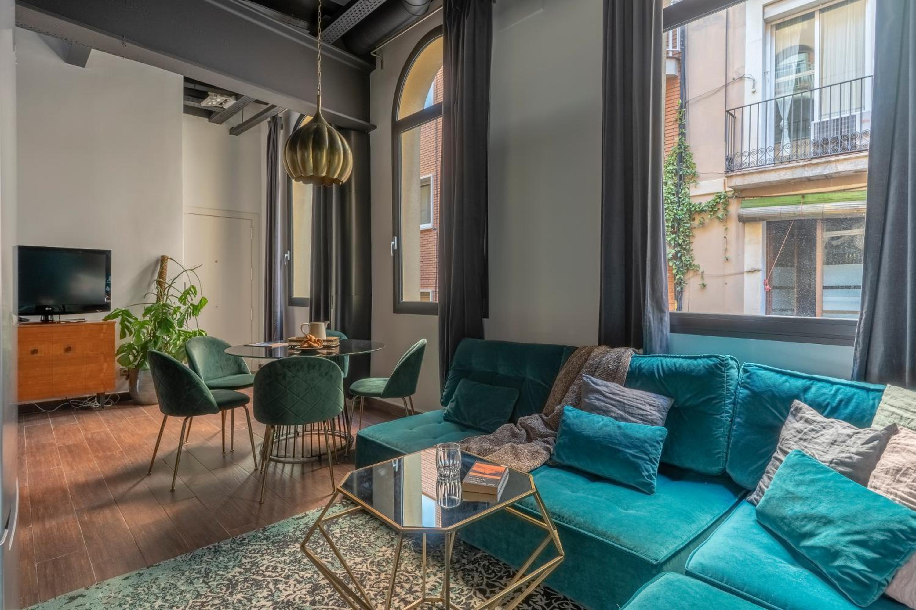 Apartamento de Dos Habitaciones con Vista