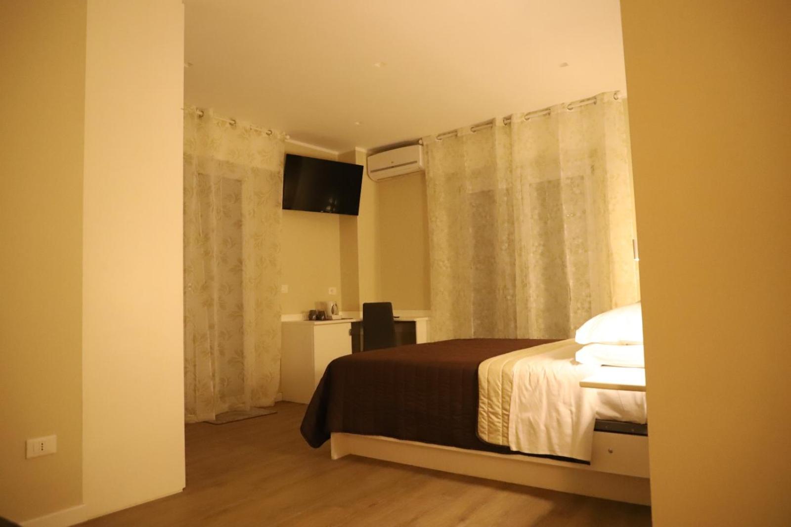 Triple Room with Terrace - Photo 4