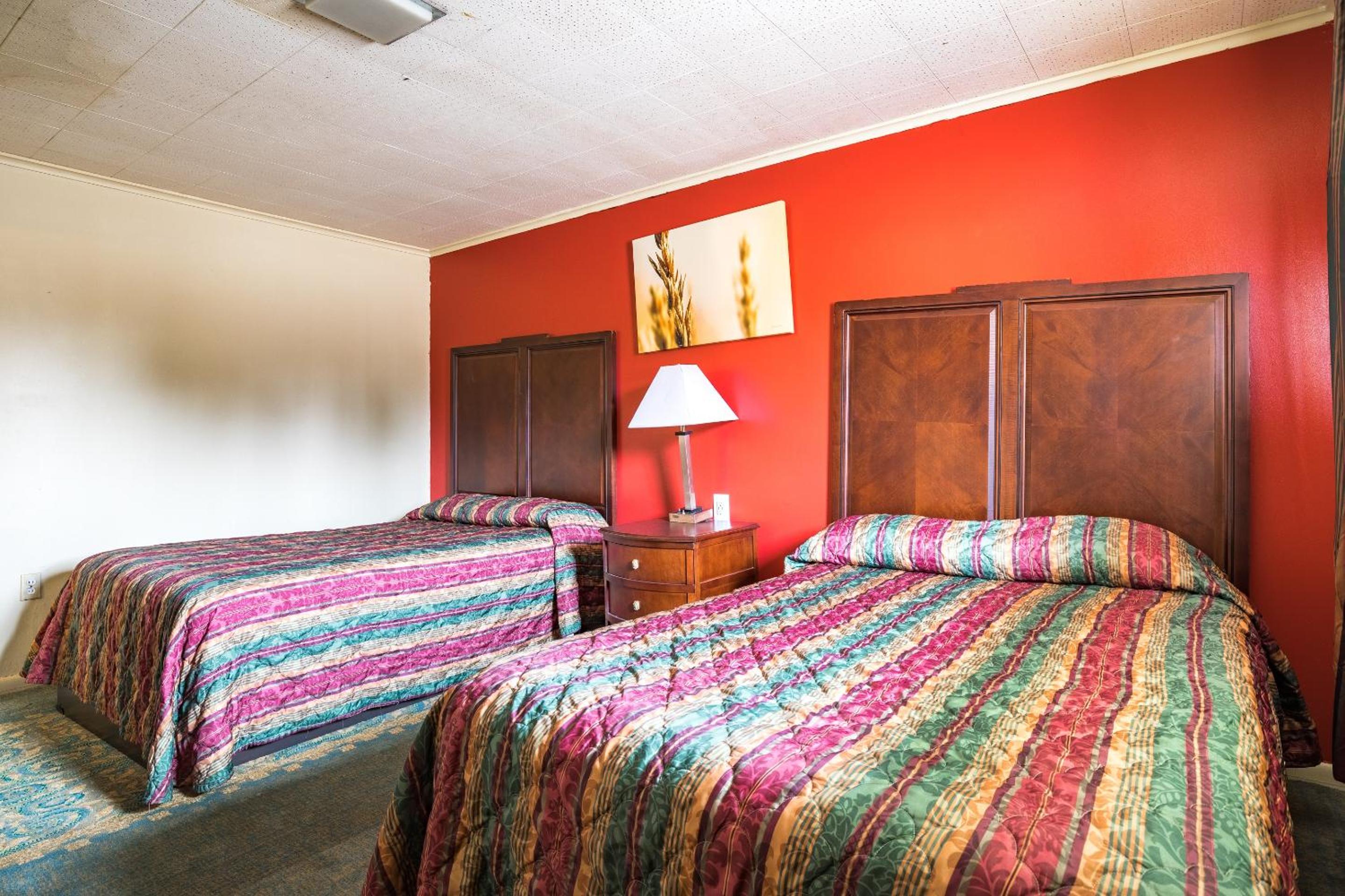 Double Room with Two Double Beds - Photo 4