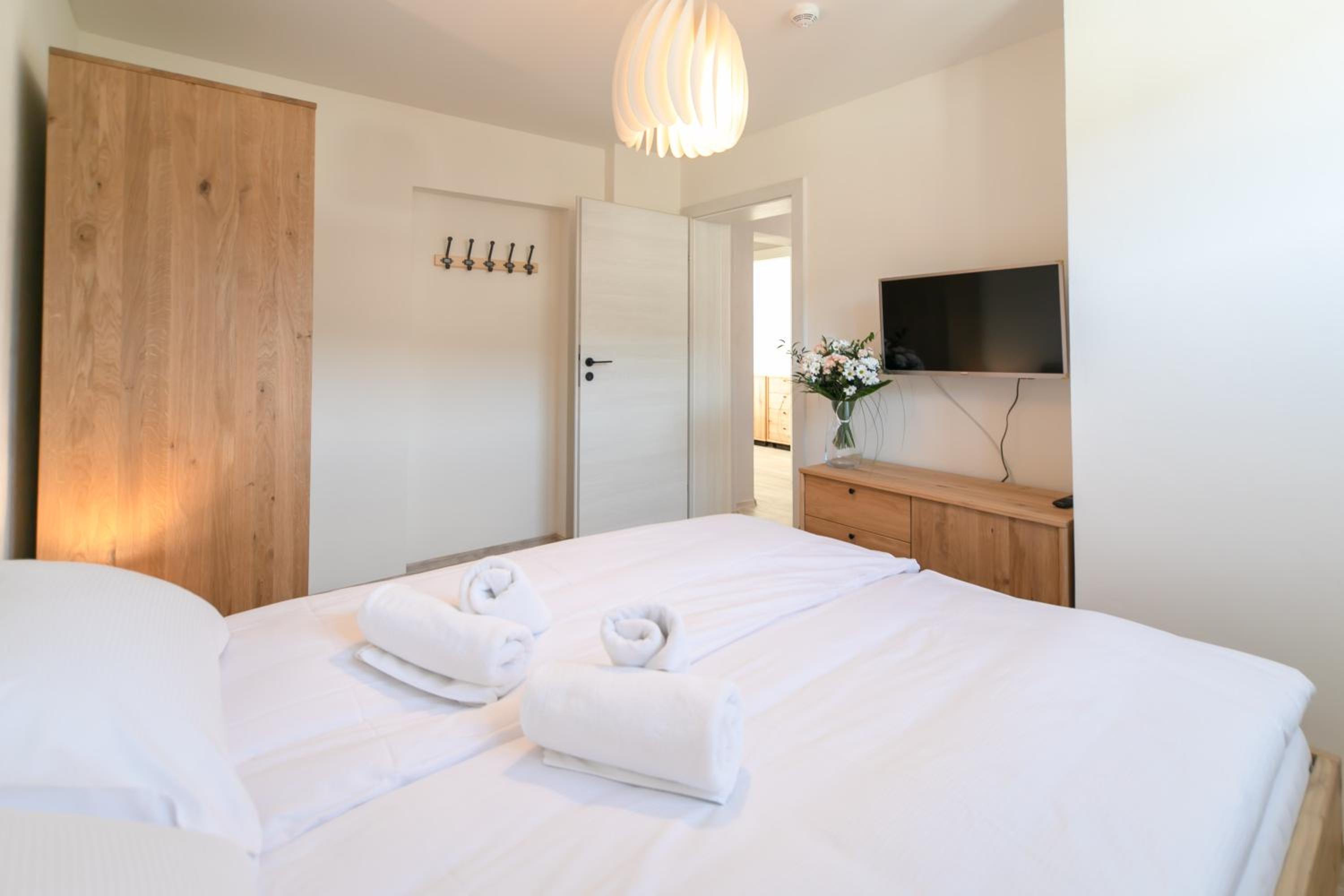 Three-Bedroom House - Photo 4