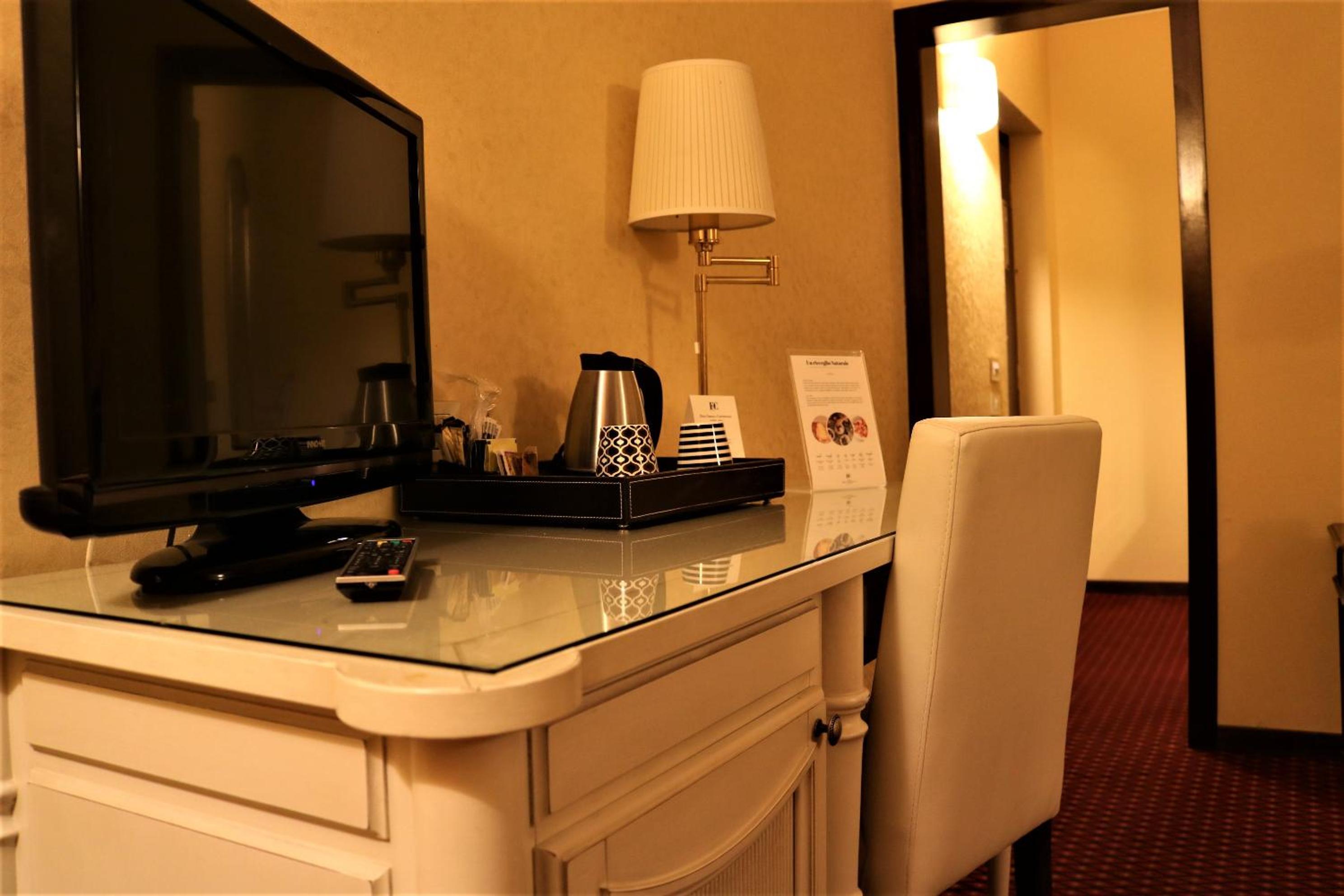 Superior Double or Twin Room photo 3