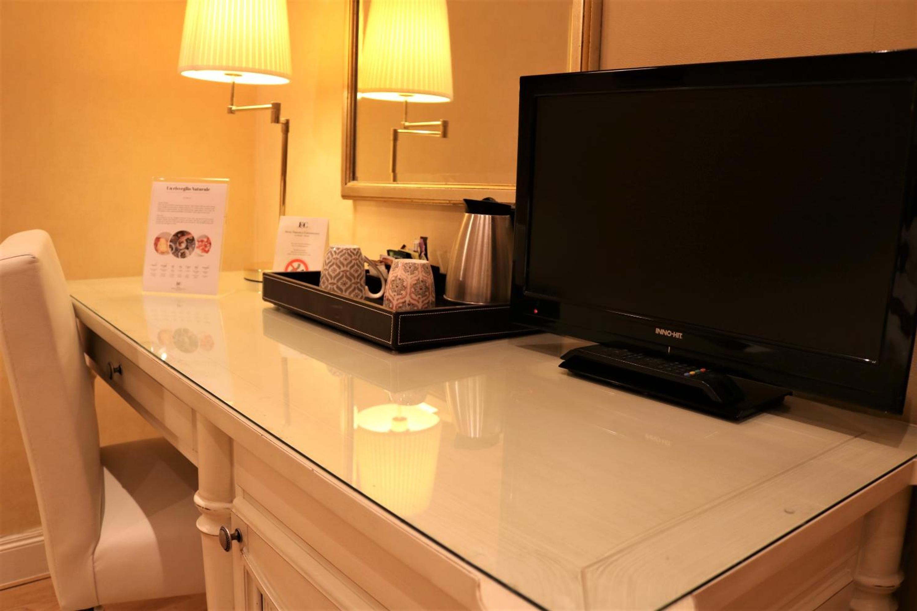 Superior Double or Twin Room photo 2