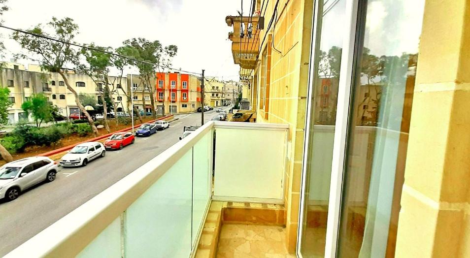 Double Room with Balcony (2 Adults + 1 Child) photo 2