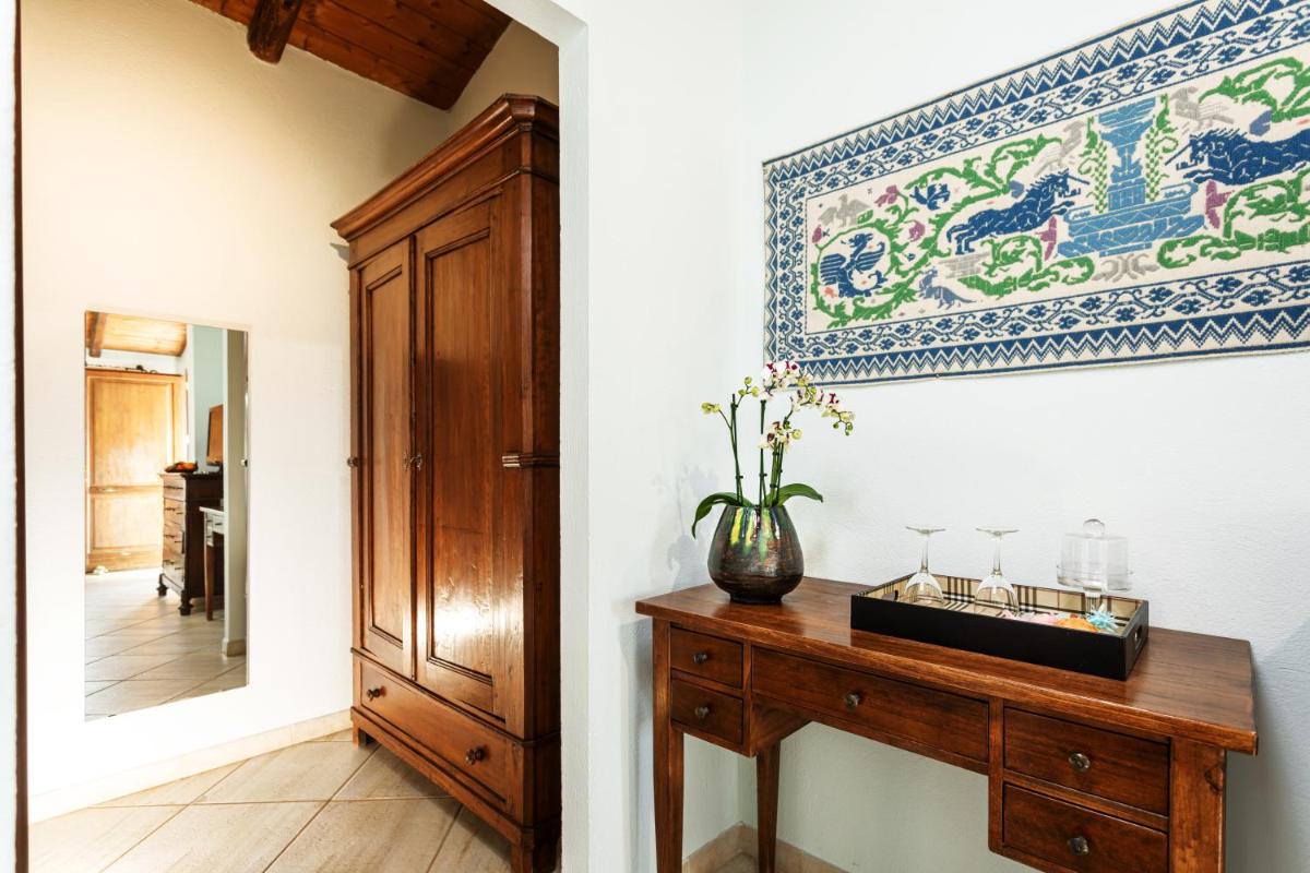 Classic Double Room - Photo 8