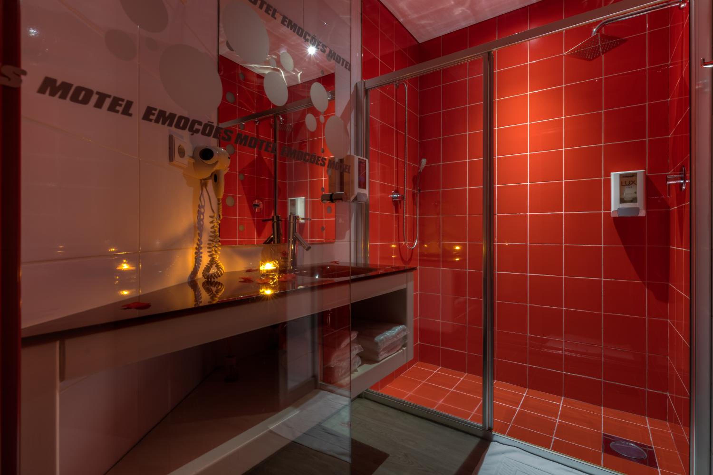 Double Room - Photo 8