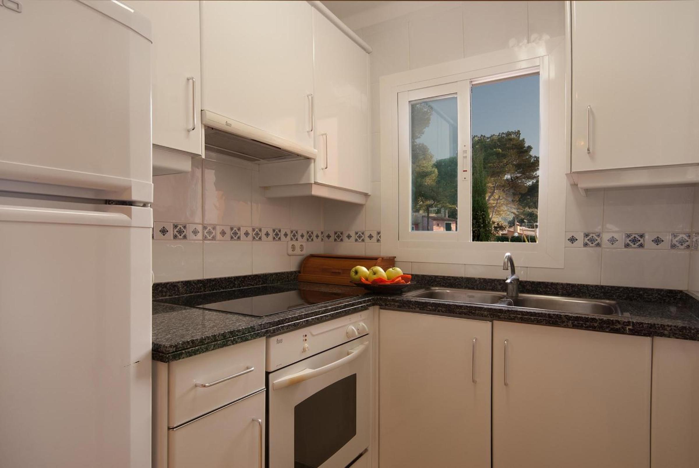 Apartment photo 2