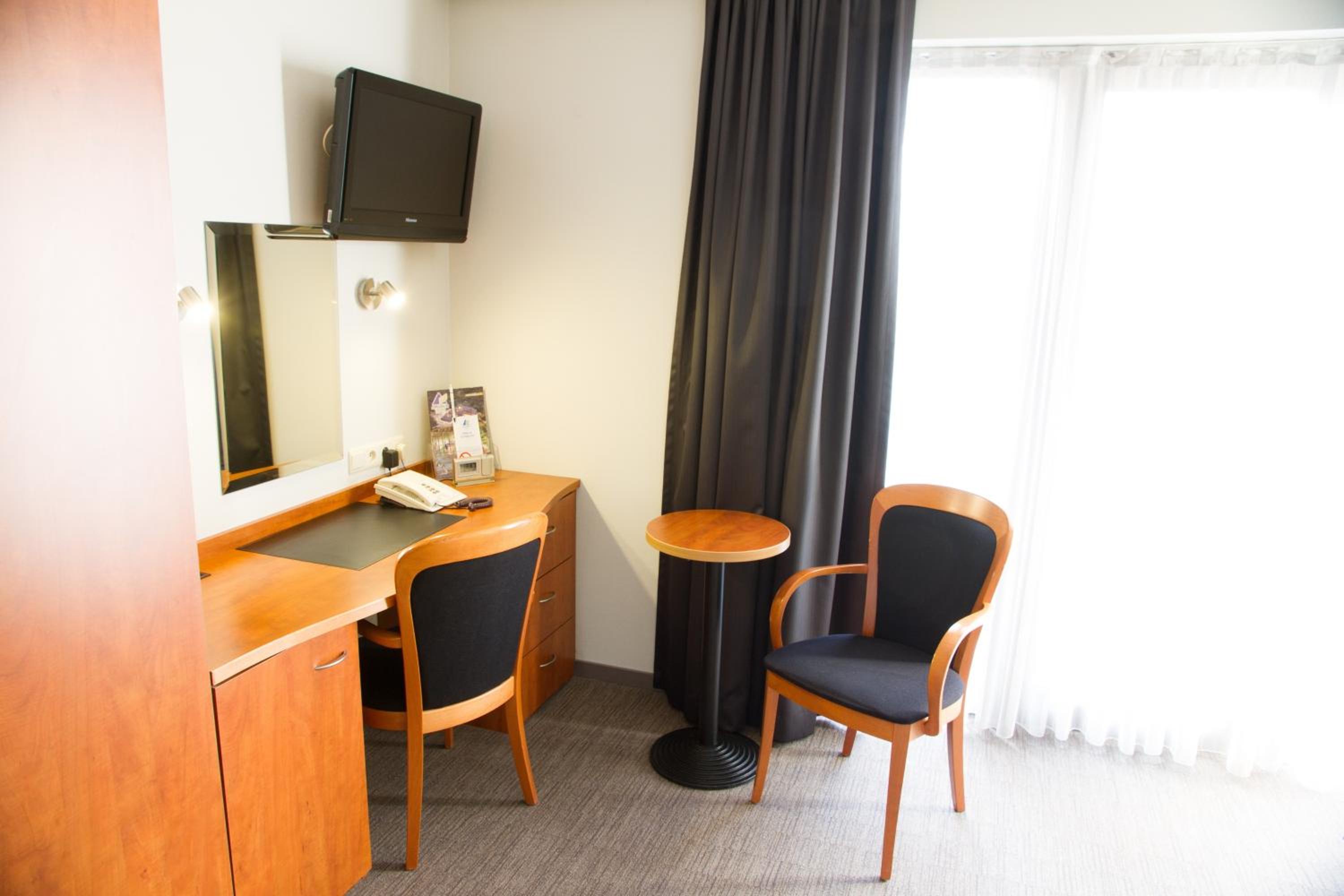 Single Room - Photo 5
